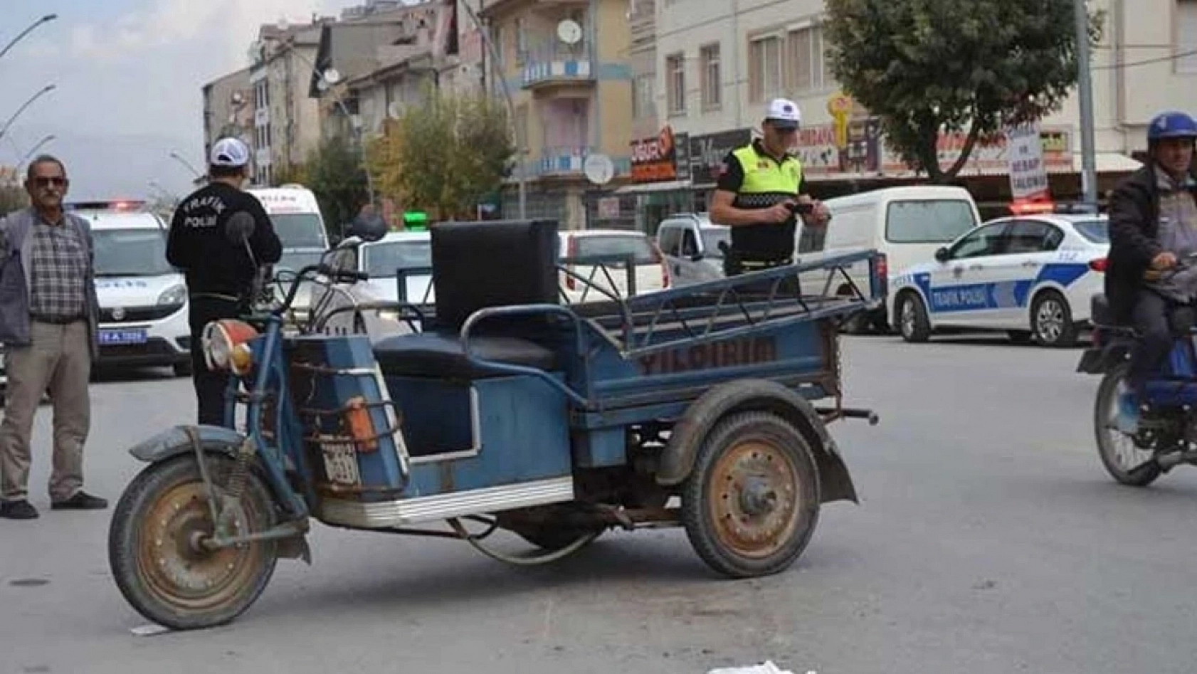 Cumhurbaşkanı İmzaladı: Malatya'da Sürücüler Ekipmansız Trafiğe Çıkamayacak…