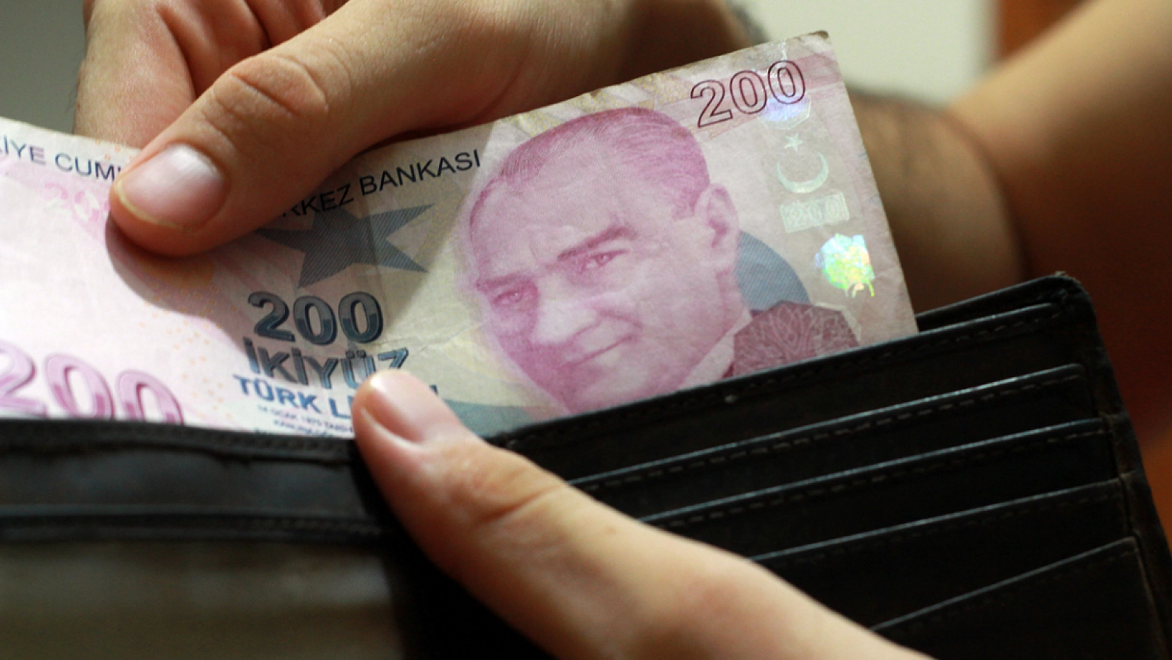 4 Aylık Enflasyon Farkı Belli Oldu! Memur ve Emekli Maaşı Netleşiyor! Peki Ne Kadar Olacak?