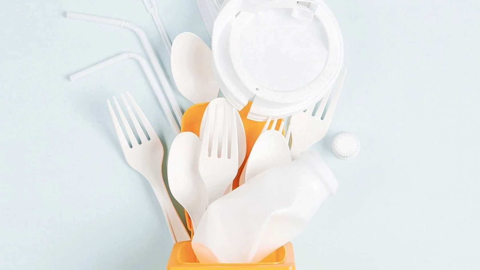 Bakanlık harekete geçti: Plastik çatal, bıçak, kaşık, tabaklar tarih oluyor...