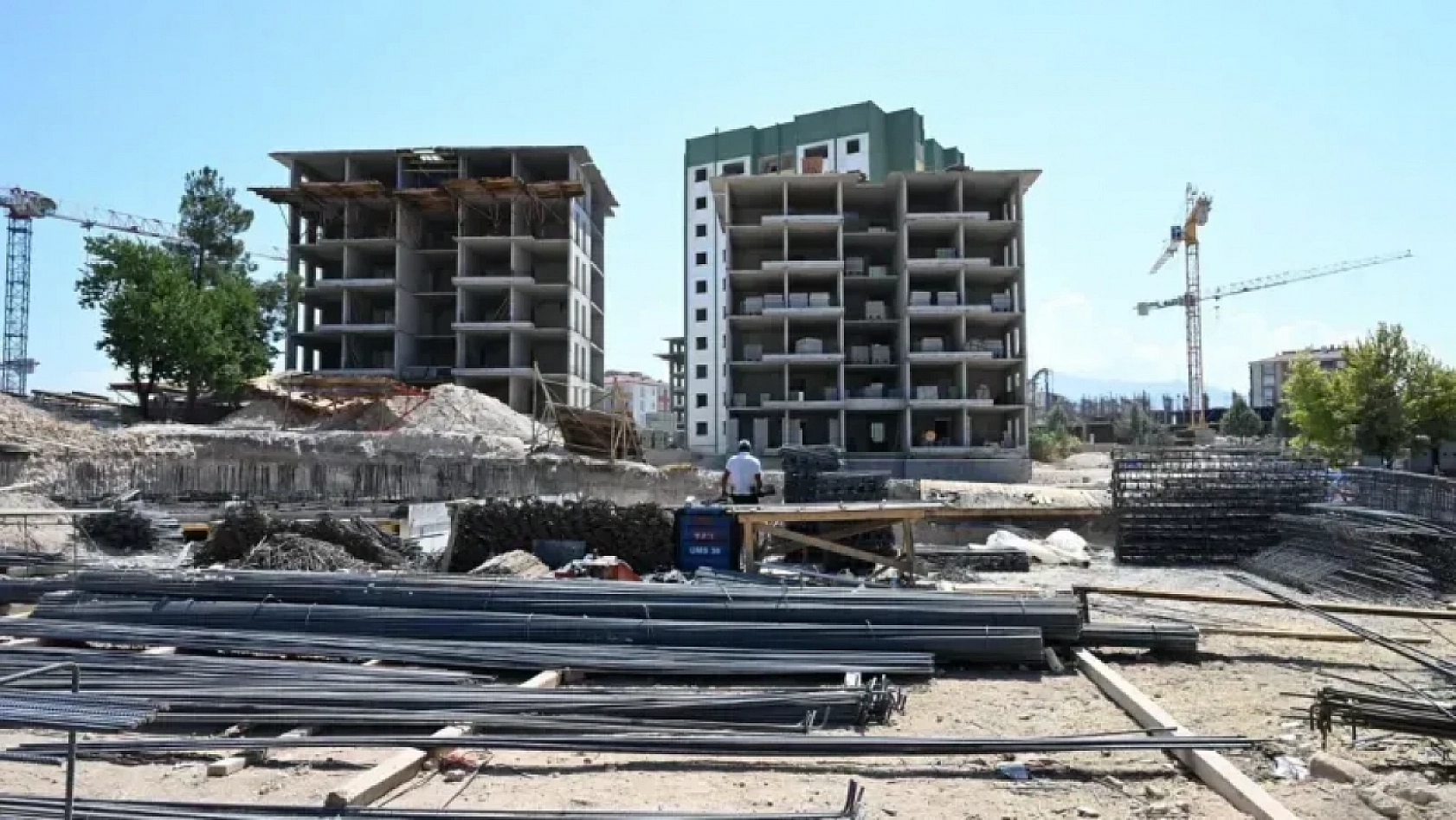 Vali Sorumluluk Almıyor: Merkez İçin Rezerv Alanlar Mecburiyet!