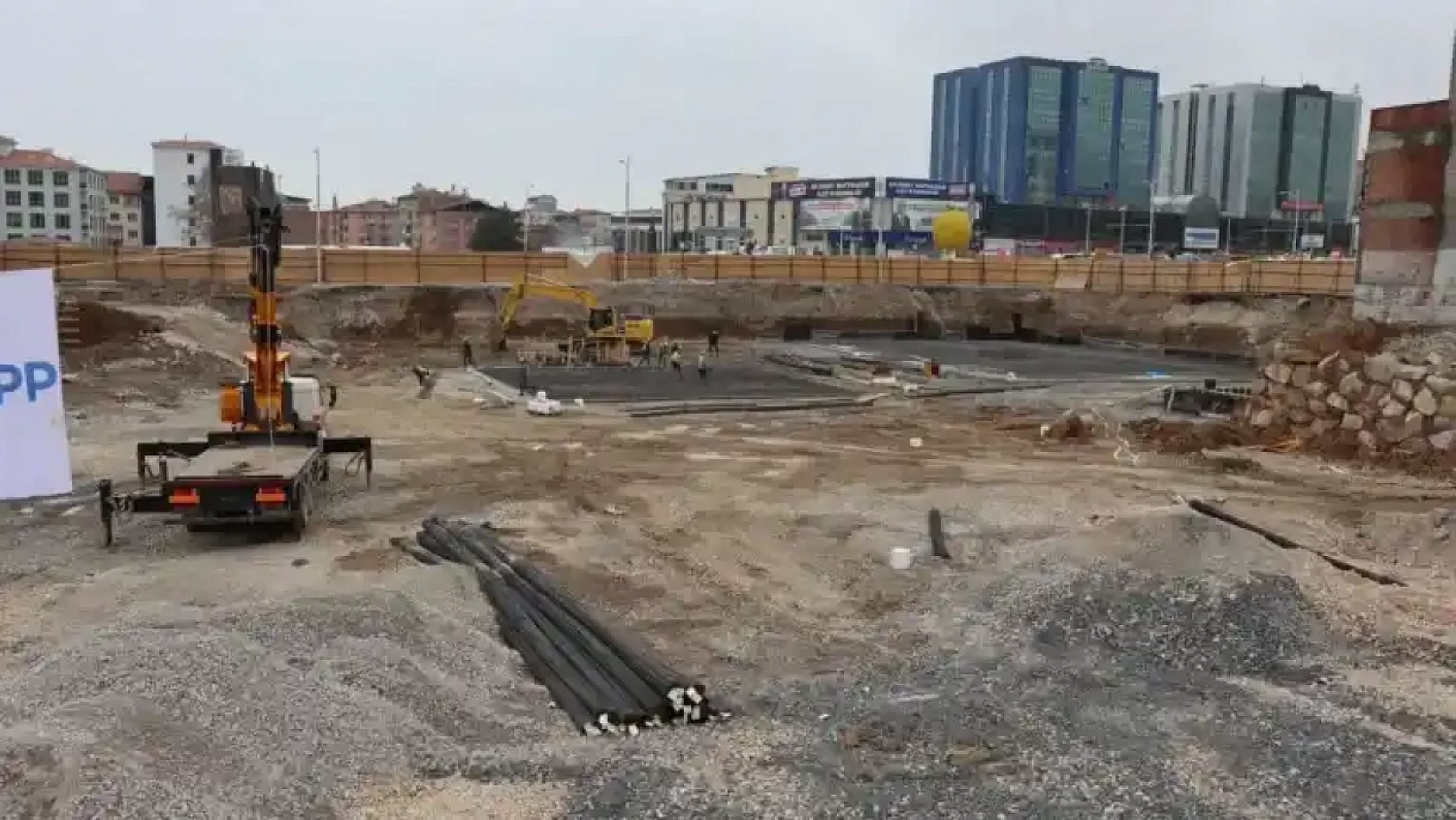 Vali Sorumluluk Almıyor: Merkez İçin Rezerv Alanlar Mecburiyet!