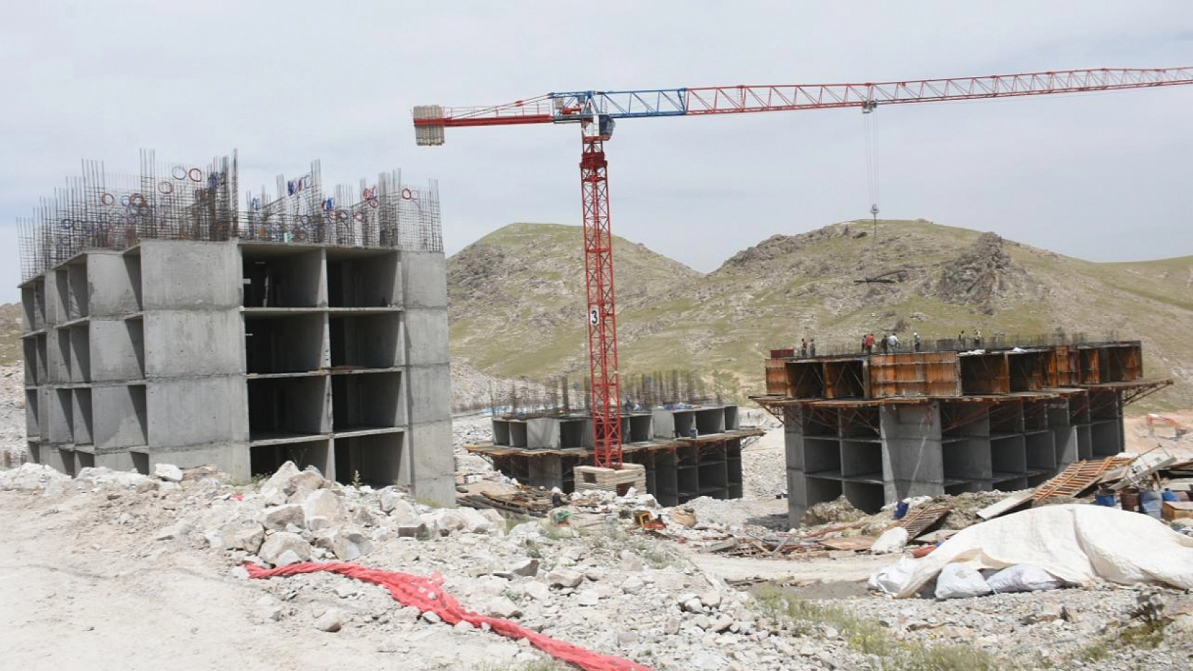 Malatya'yı Toz Bulutu Kapladı: Sağlık ve Tarım Tehlikede!