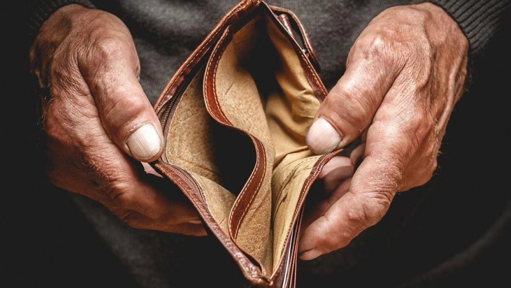 Açlık ve Yoksulluk Sınırı Açıklandı: Vatandaş, Vergiden Mutfağa Para Ayıramıyor!