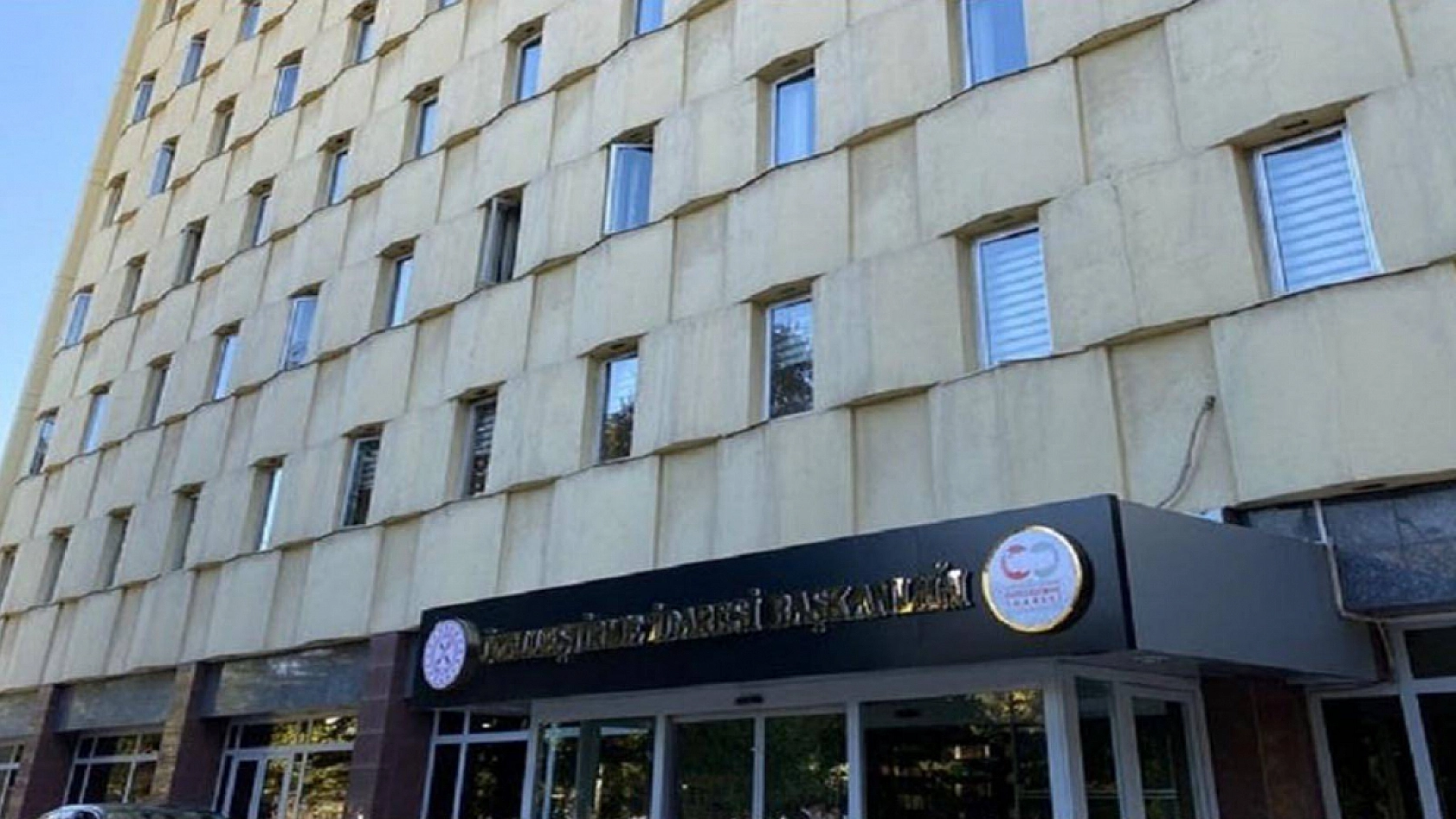 İhtiyaç Fazlası Kamu Araçları İhalede!