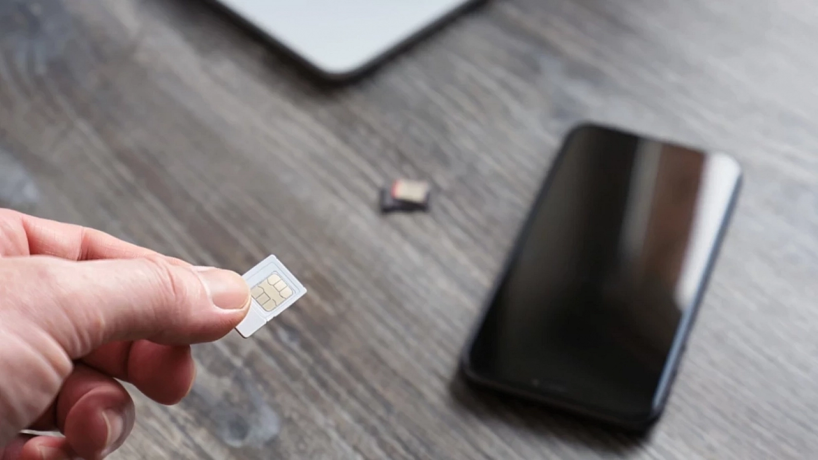 Dijital Şiddet Sarmalına 'Banka Tipi' Önlem: Çocukların SIM Kartlarına Sıkı Denetim Geliyor!