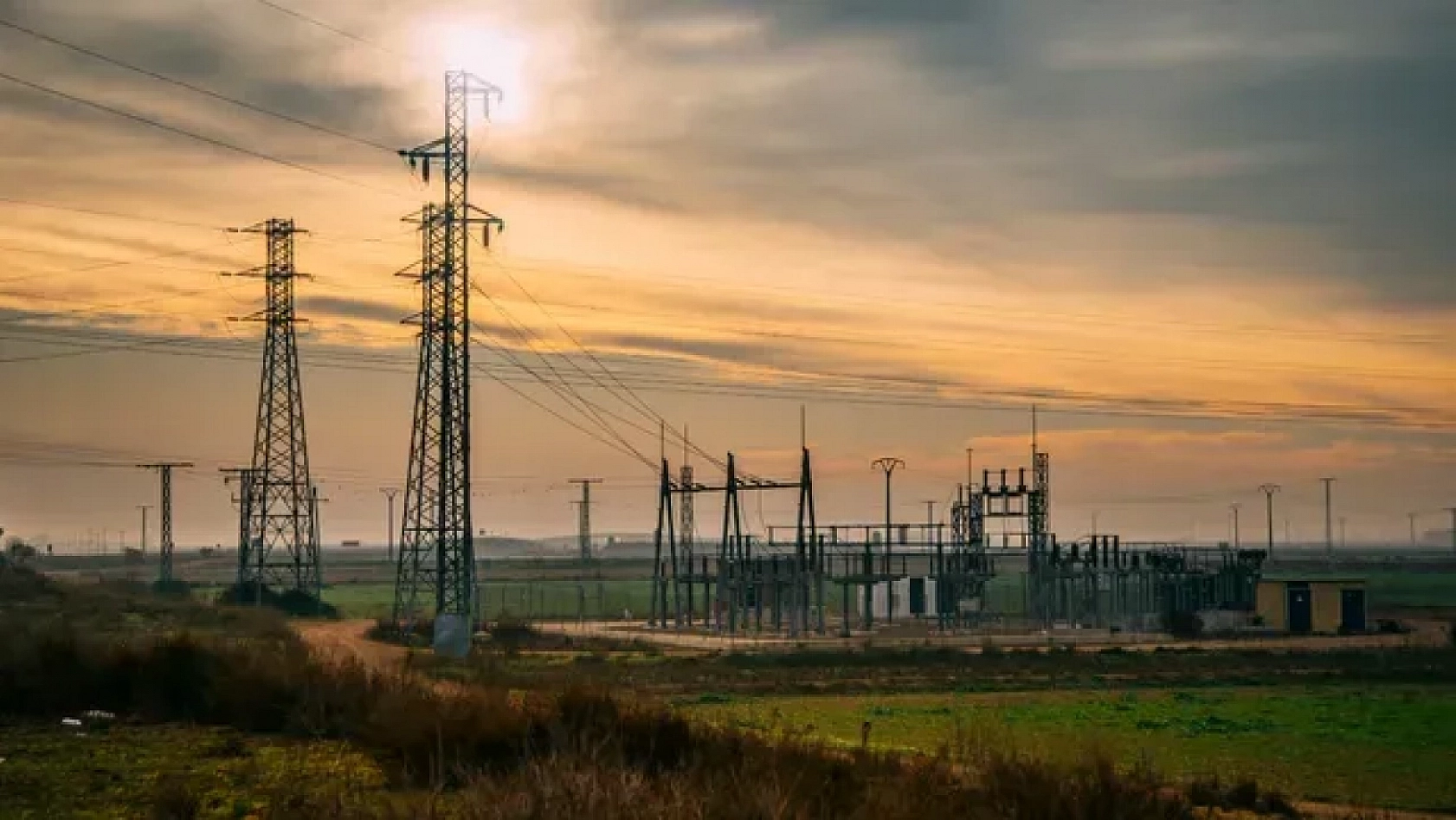 Malatya'da 14 Ağustos'ta 11 Mahallede Elektrik Yok!