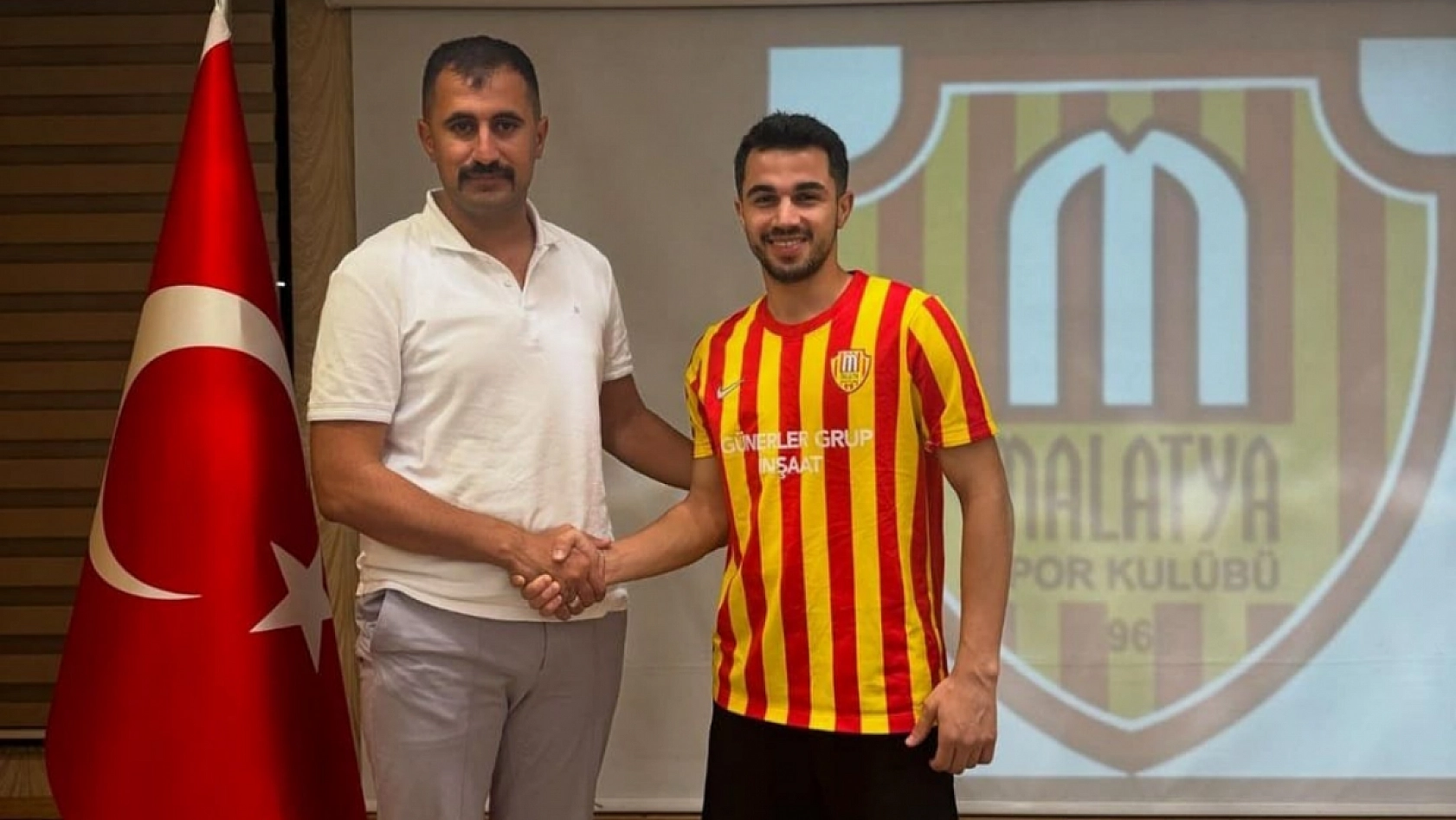 Malatyaspor Transferde Fırtına Estiriyor! 4 Yeni İmza Birden!