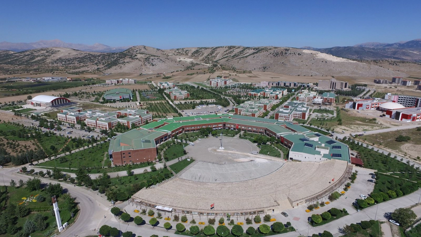 Türkiye'nin en iyi 50 üniversitesi açıklandı! İşte Malatya İnönü Üniversitesi'nin Sırası…