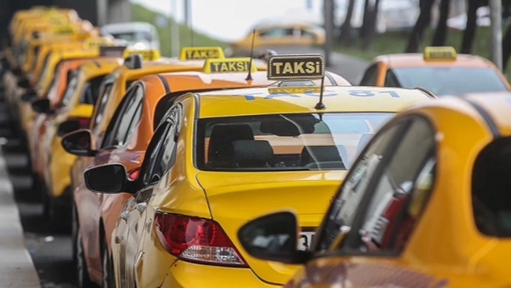Malatya Taksilerinde Yeni Dönem: POS Gidiyor, 'Akıllı Taksimetre' Geliyor!