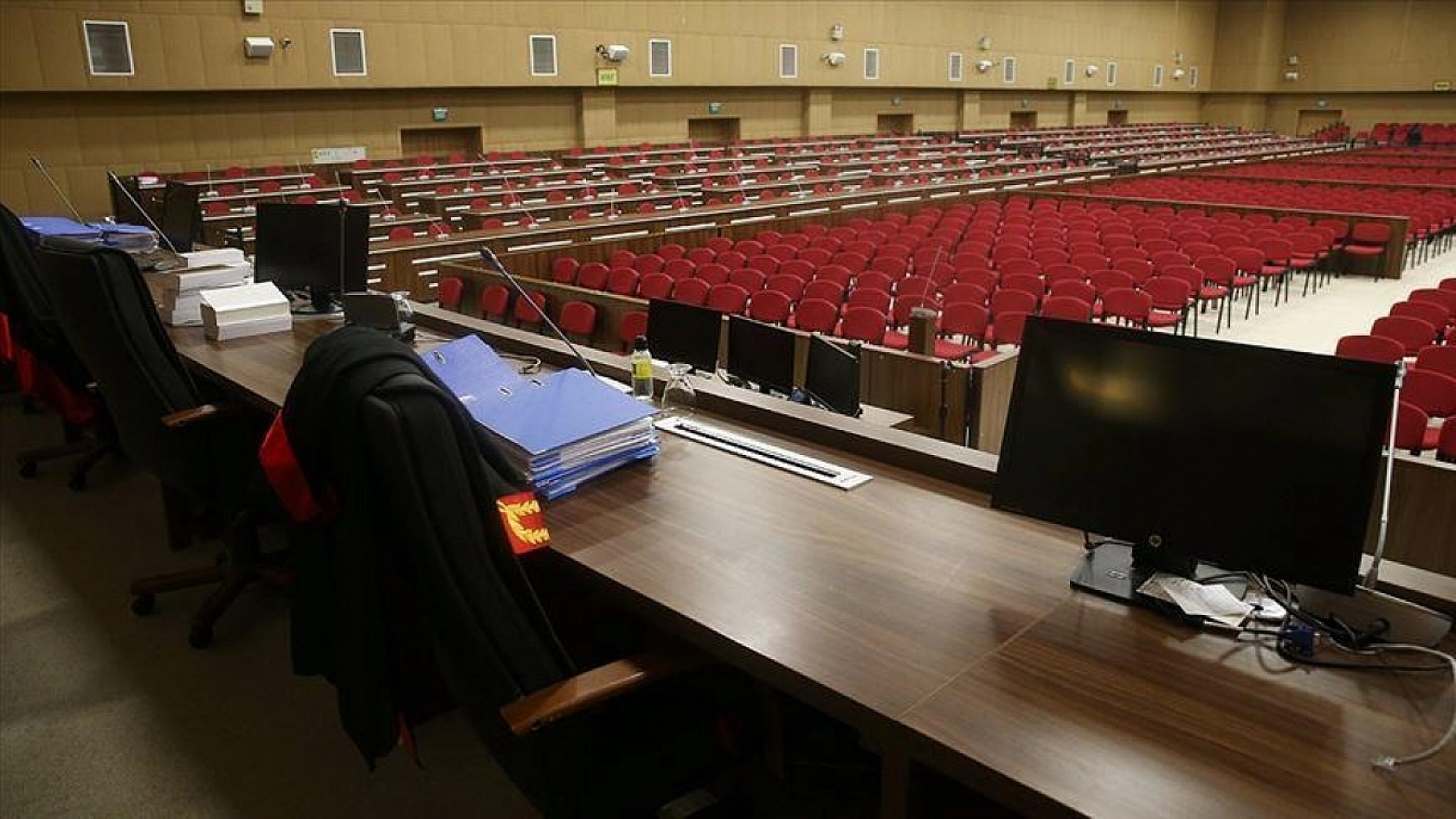 Deprem suçlularına af yok!