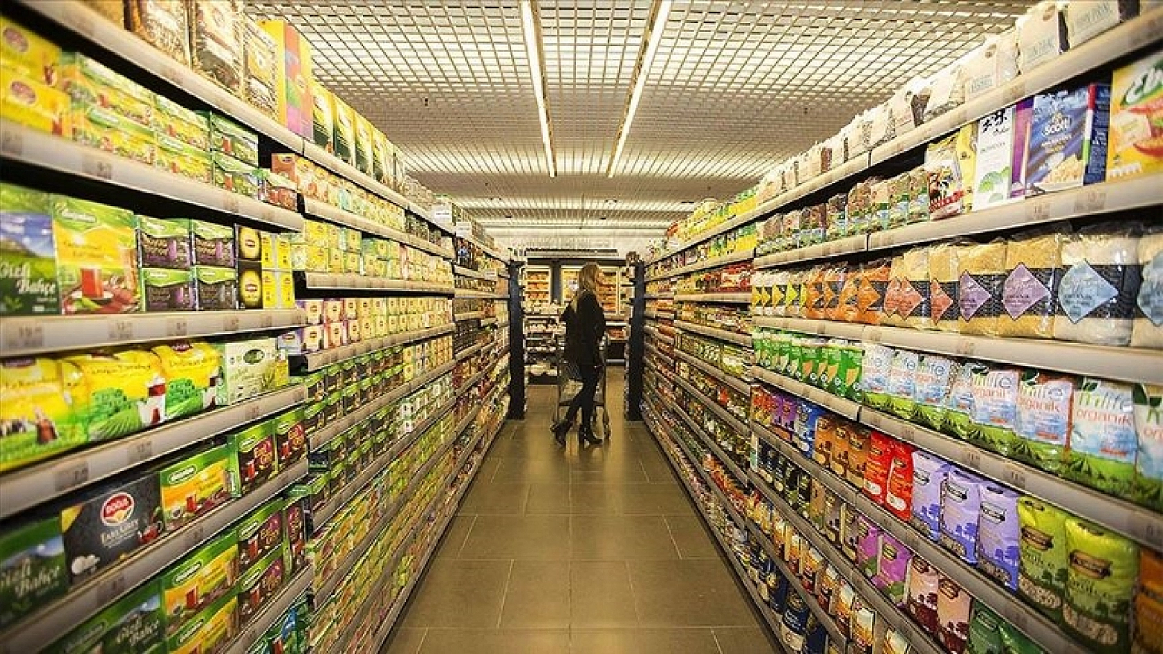 Zincir marketlerde satılan süt markasına rekabet kısıtı iddiasıyla soruşturma