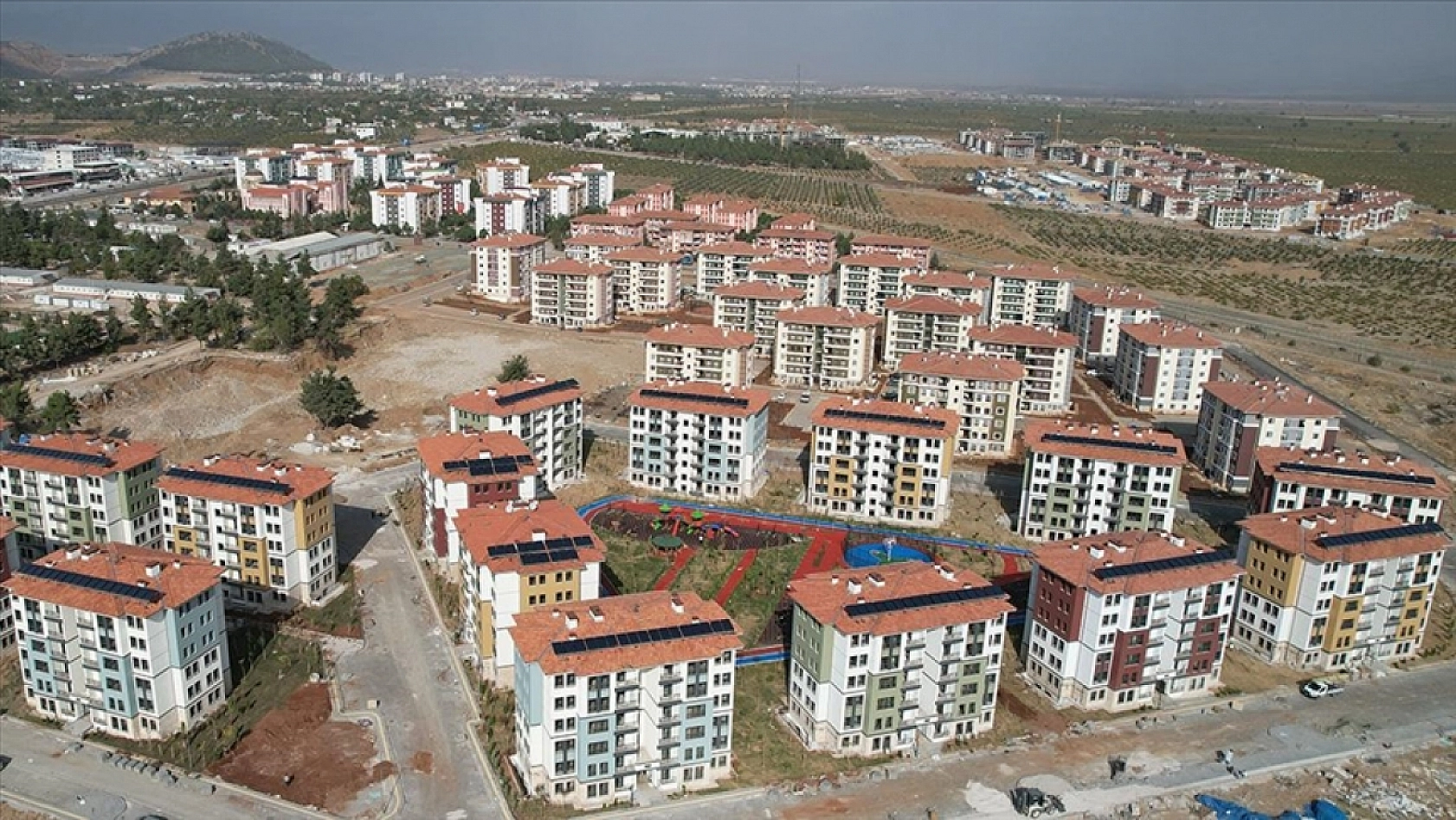 Bakan Kurum, Tek Tek İlleri Açıkladı: Konut ve İş Yerlerinin Tam Listesini Paylaştı…