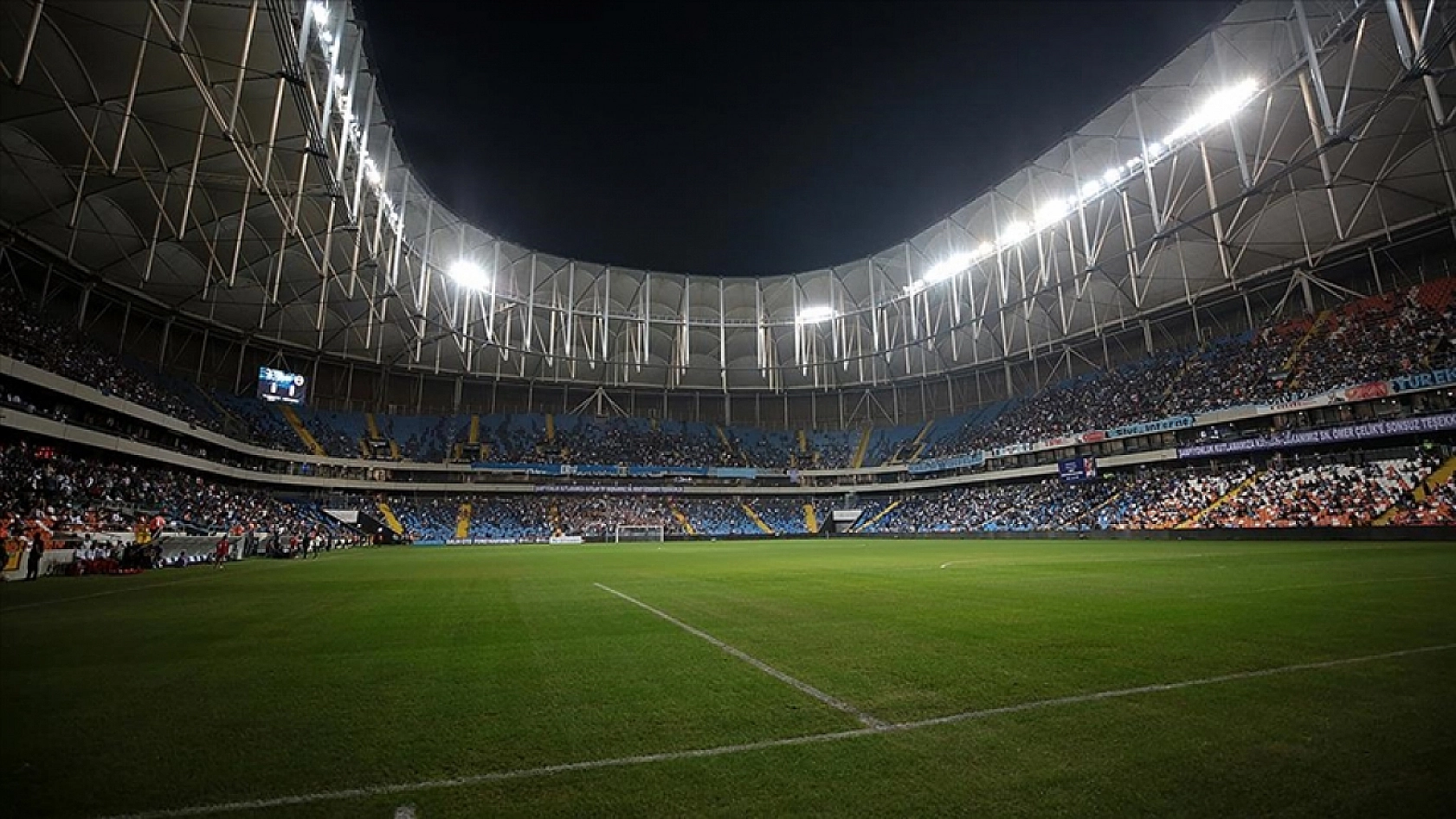 Türkiye'nin Stadyum Devleri Listelendi: Yeni Malatya Stadyumu Kaçıncı Sırada?