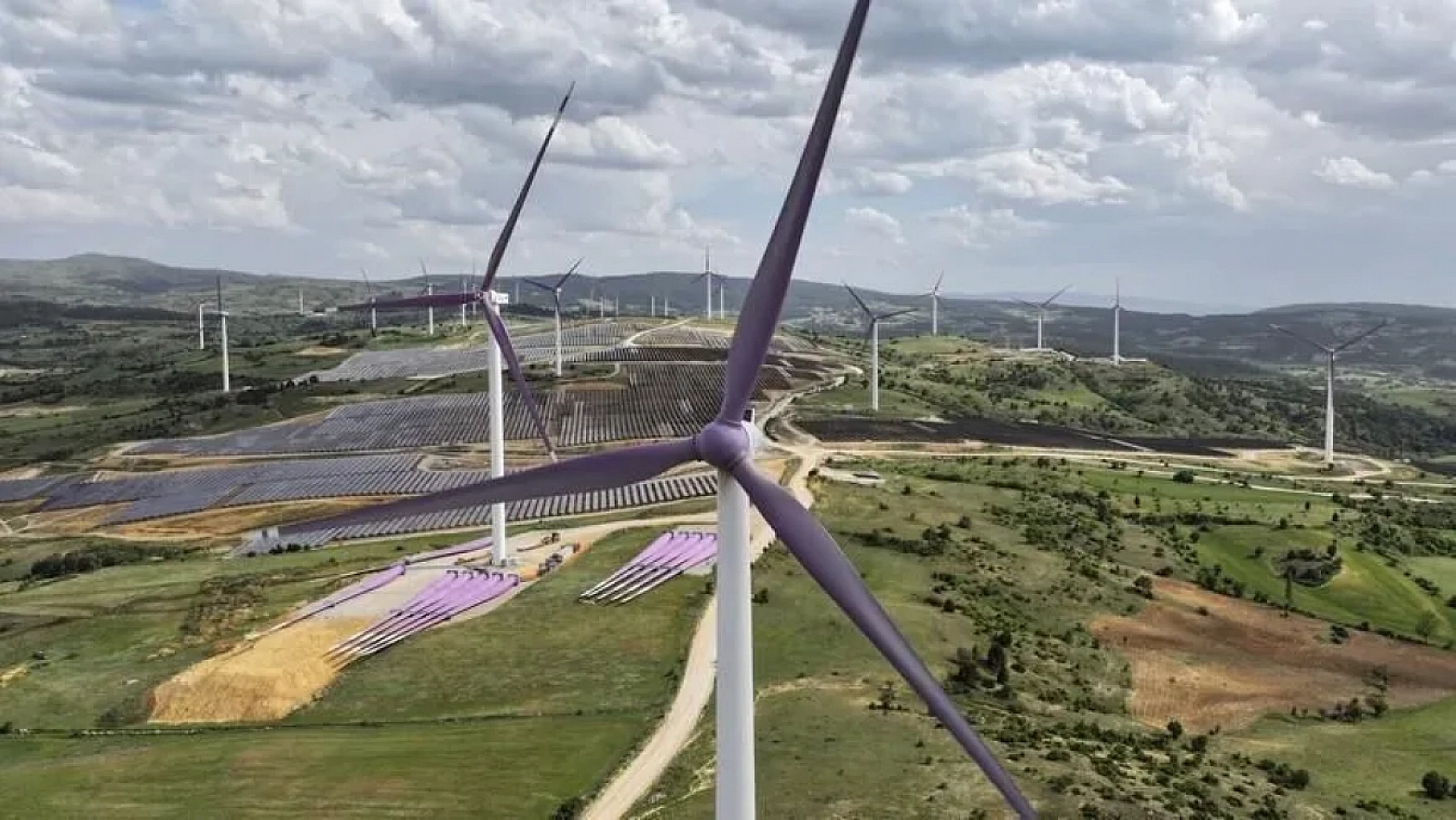 Cebinizi yakabilir! Elektriğin en pahalı olduğu saat açıklandı