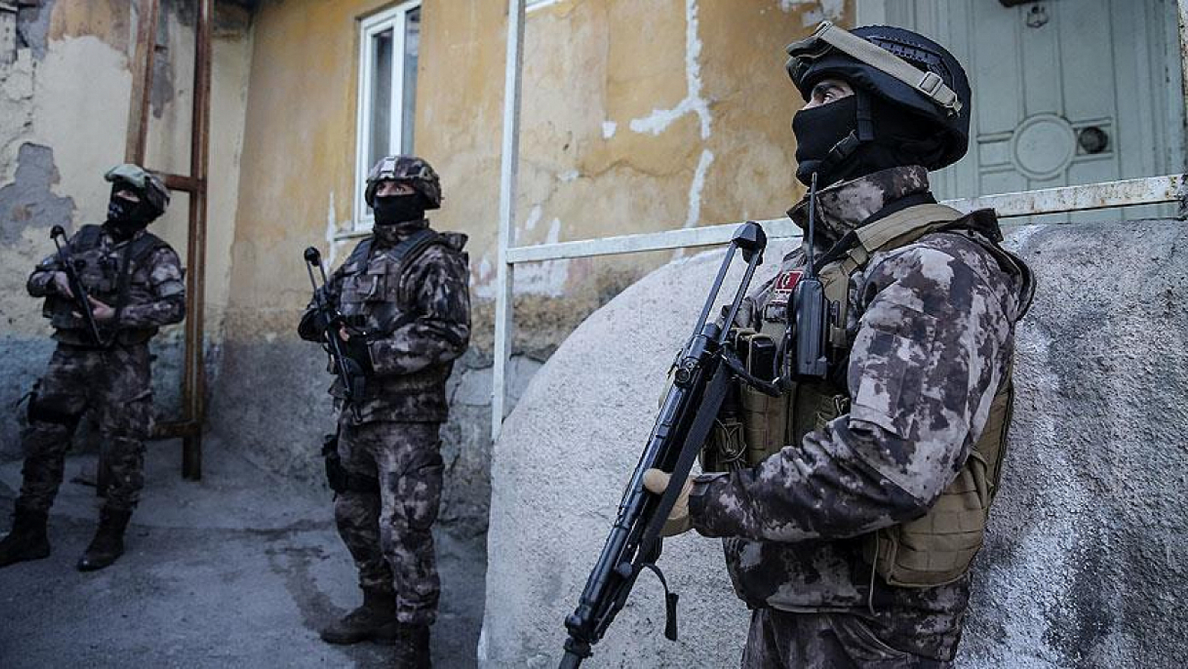 Malatya'da uyuşturucu operasyonu: Bin 454 sentetik hap ele geçirildi…