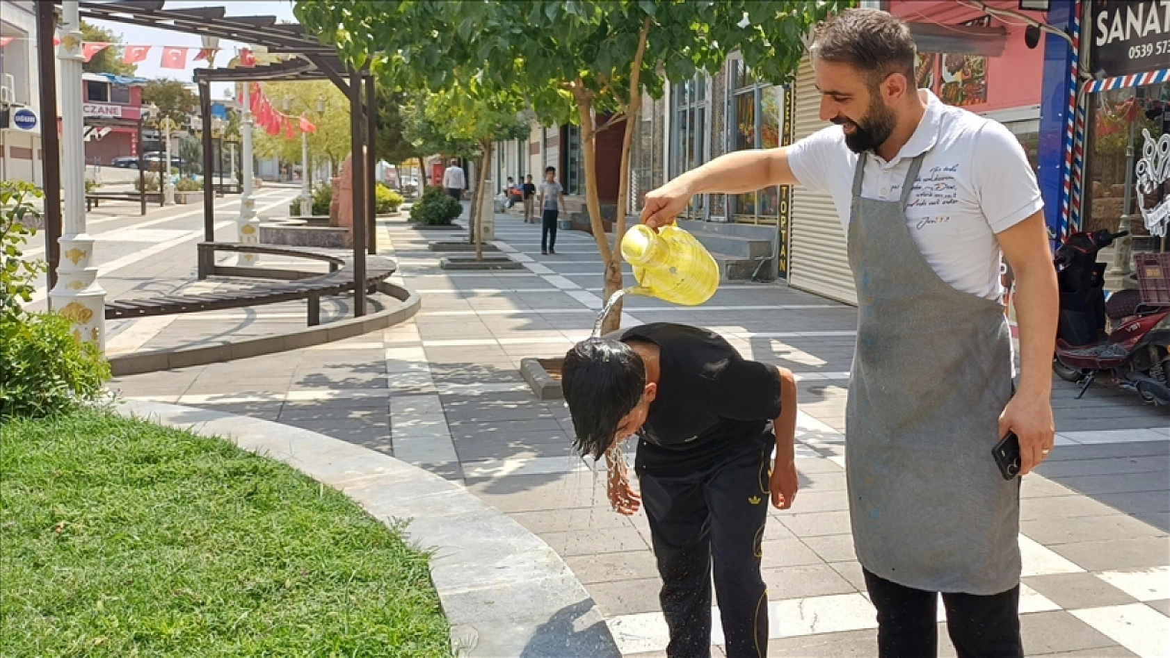 Meteoroloji Malatya'yı uyardı: Sıcaklıklar 40 dereceyi aşıyor| 11.00–16.00 arası dışarı çıkmayın!