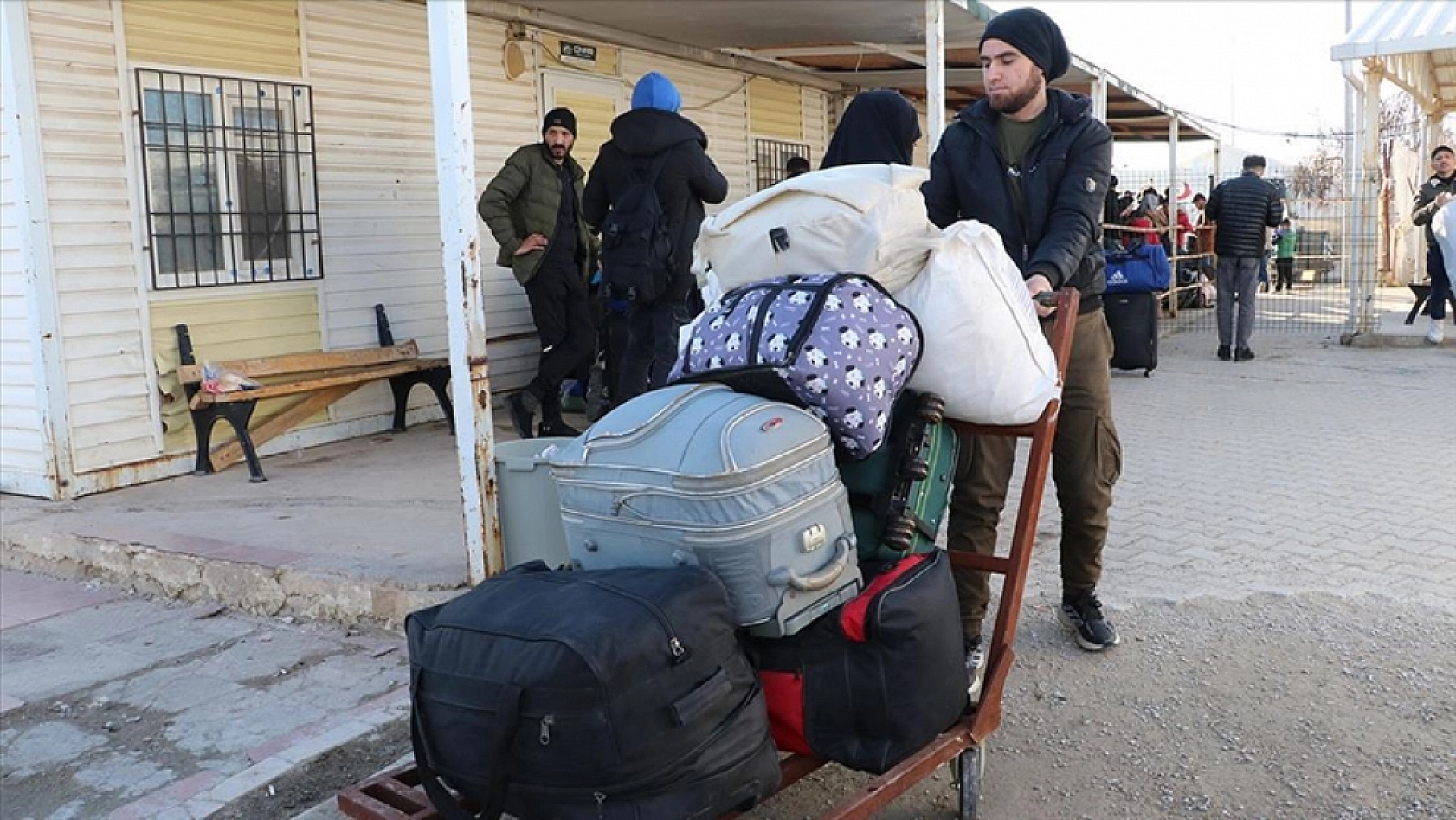 Bakan Yerlikaya'dan Geri Dönüş Raporu: Türkiye'yi Terk Ettiler