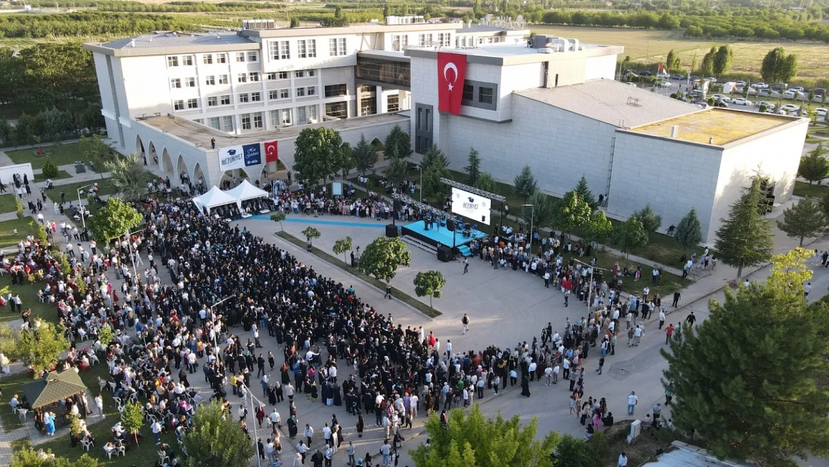 İnönü Üniversitesi'nde Araştırmacı Çok Yayın Yapan Yok! MTÜ Gelişiyor!
