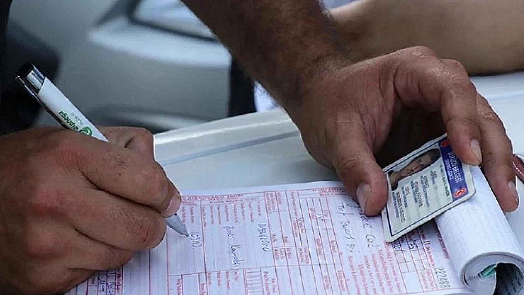 Trafik cezaları 2026'da cep yakacak: Yeni yıl zamları yürürlüğe girdi