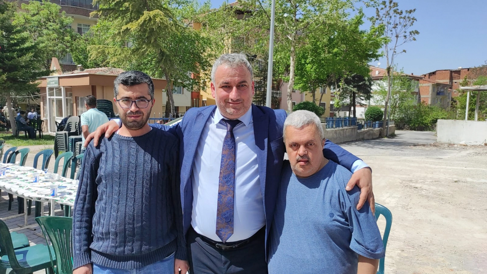 Yeni Muhtar, mahallelinin gönlünü fethetti..!