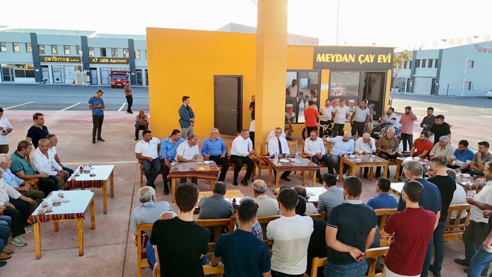 Malatya'da Orta Hasardan Ağır Hasara Dönen Yapıların Yıkım Hızlanıyor Mu..?