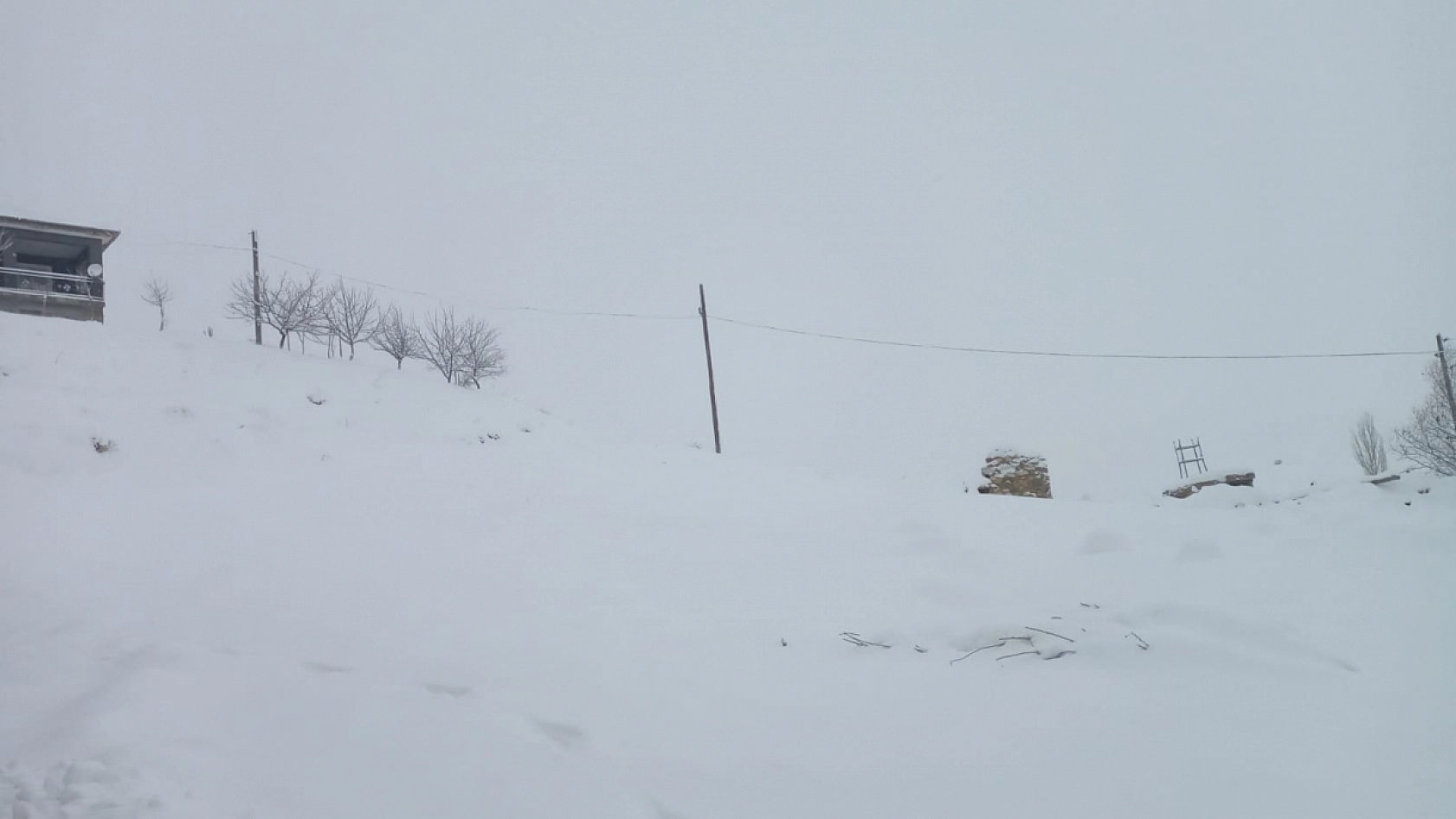 Beydağı'nda Kar Kalınlığı Yarım Metreyi Buldu!