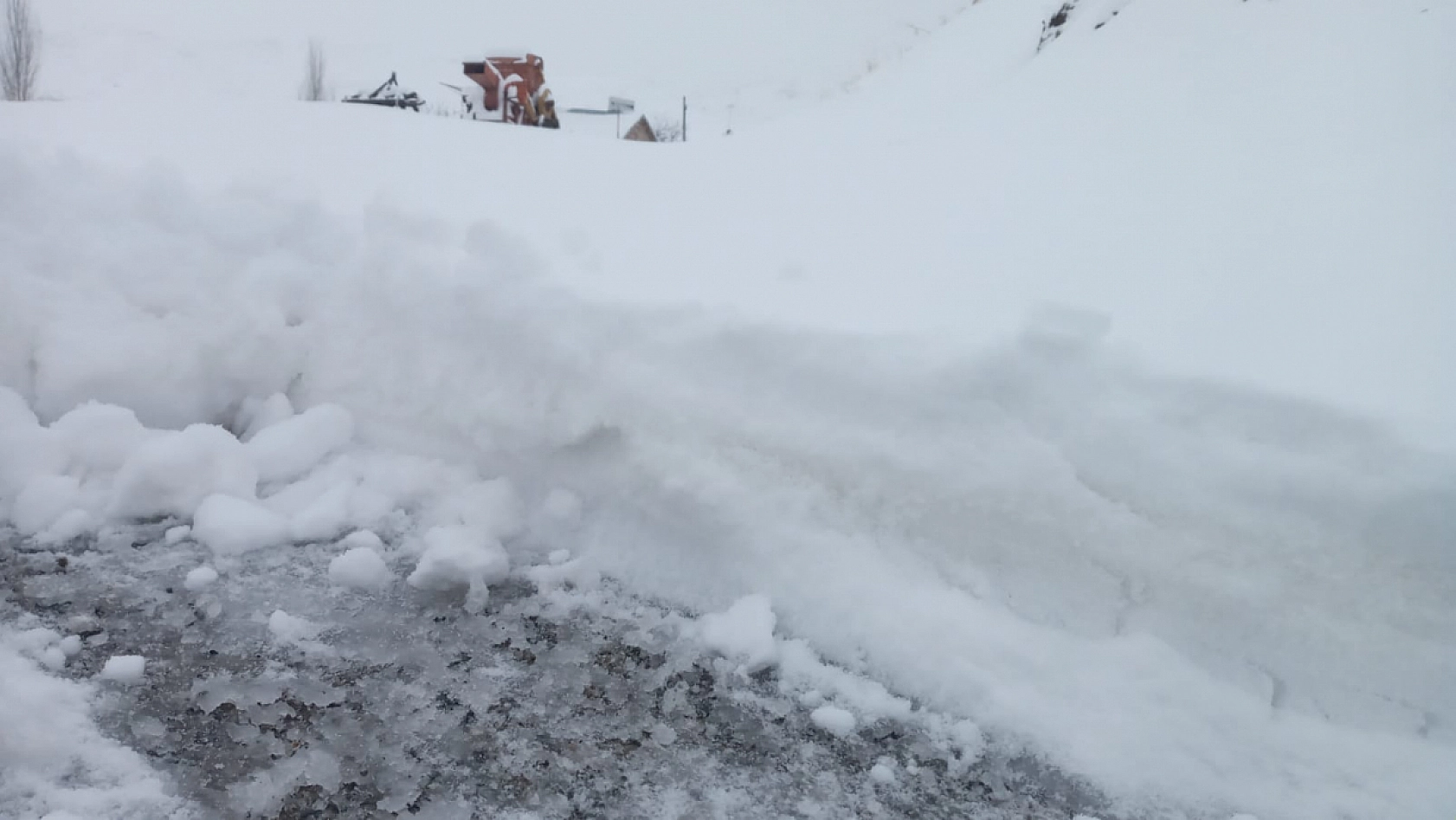 Beydağı'nda Kar Kalınlığı Yarım Metreyi Buldu!