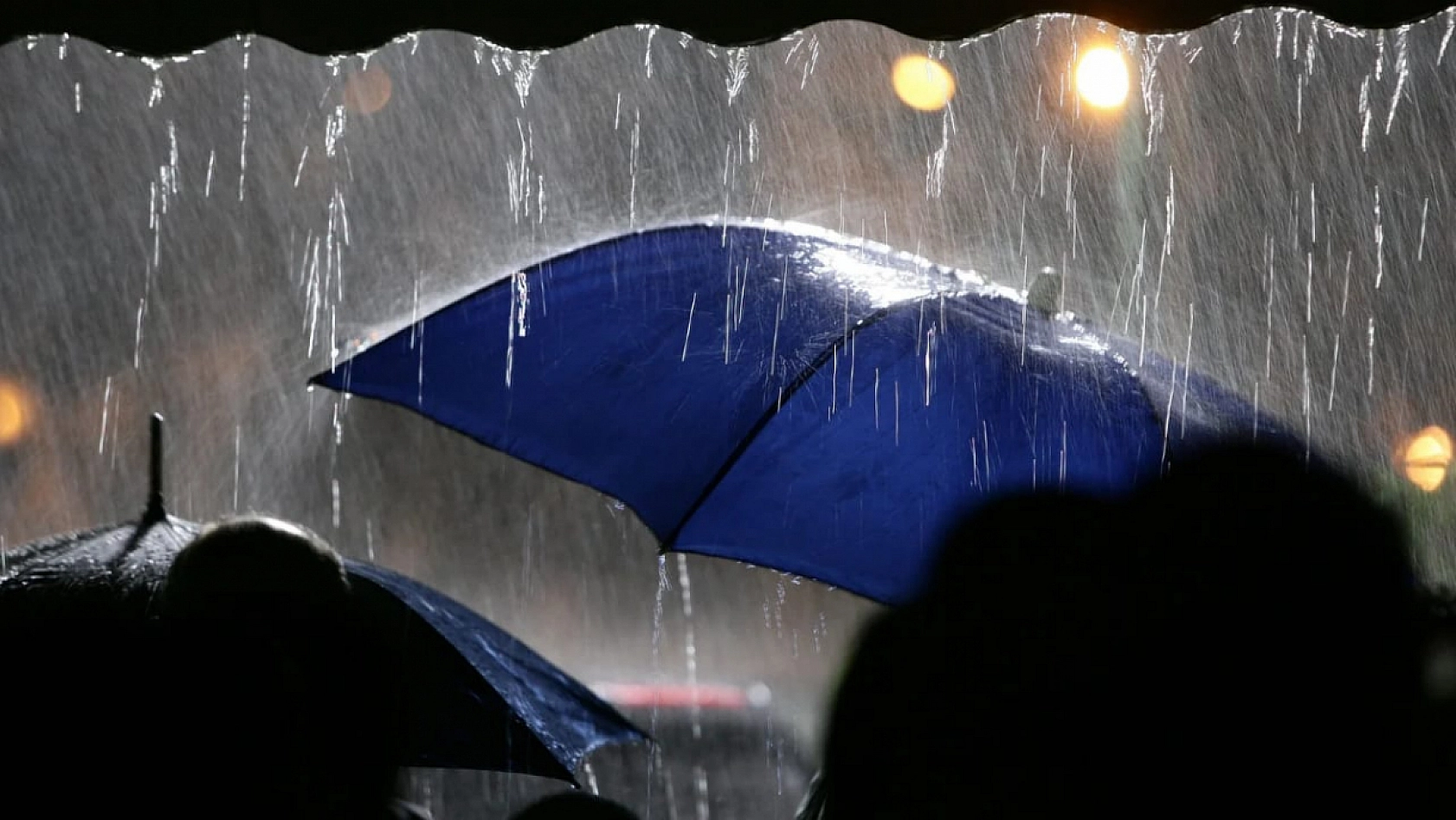 Meteoroloji uyardı: Malatya'da sağanak, rüzgar ve toz tehlikesi! Toz taşınımı da bekleniyor!