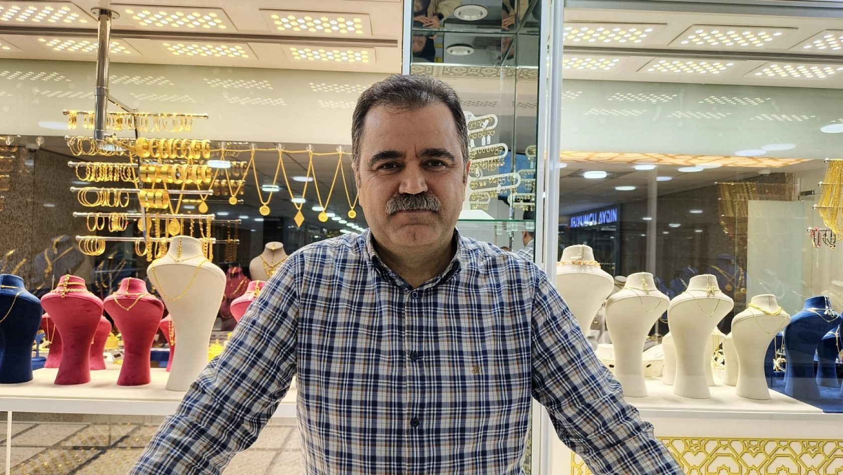 Malatya'da Altın Piyasası Karıştı! | Gram altın tarihi rekora koşuyor… 5 bin TL olabilir?
