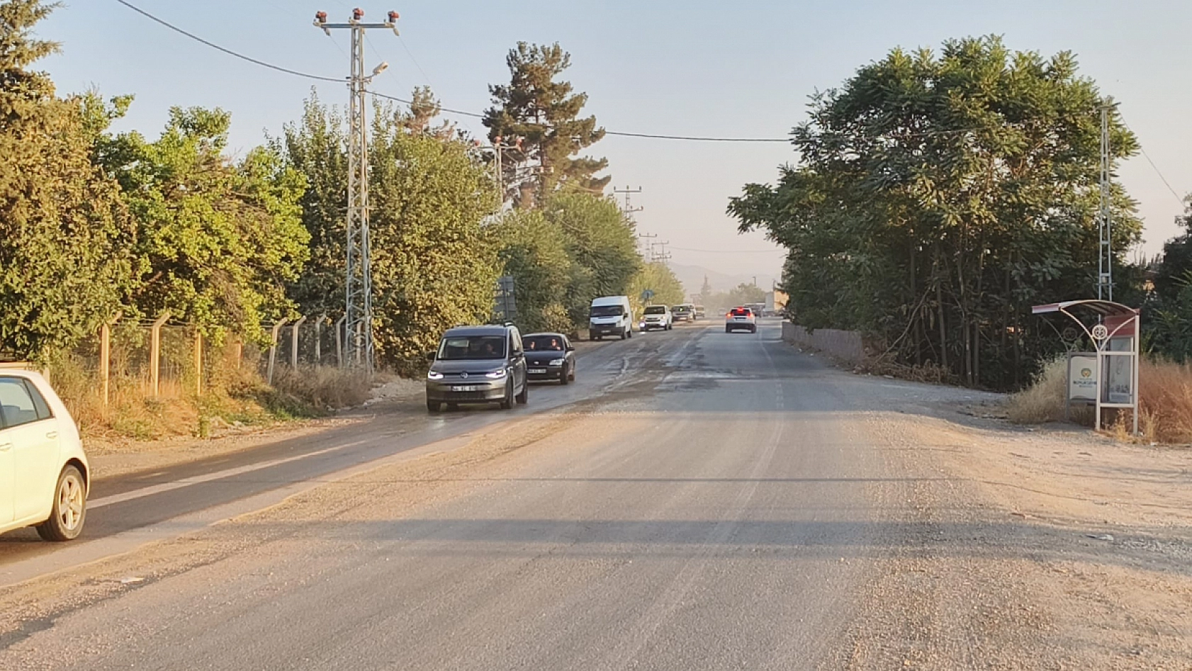 MASKİ söktü, belediye asfaltlamayı unuttu: Mahalleli tozla savaşıyor