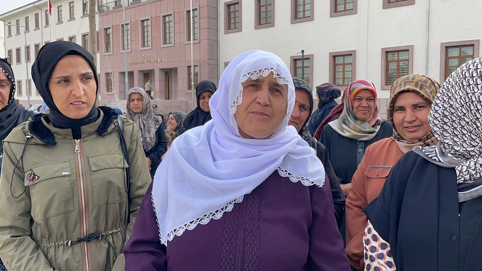 Malatya'da Doğalgaz 'Kişiye Özel mi Çekildi?' 5 Yıldır Doğalgaz Bekliyorlar