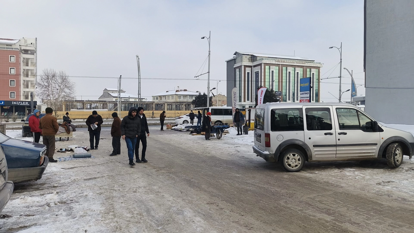 Bit pazarında yoksulluk manzarası: 'Pazar bizim için bir nimet'