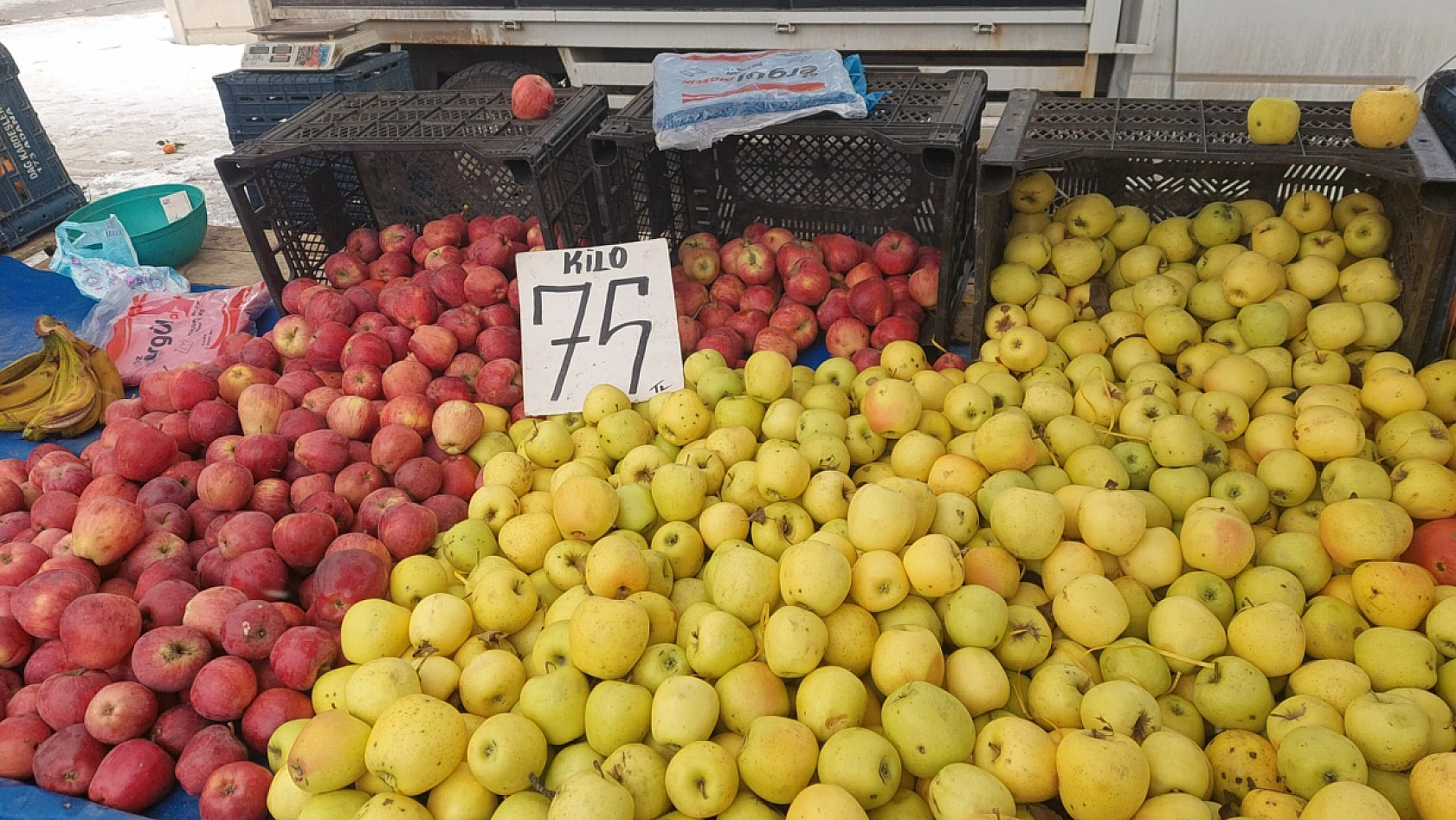 Soğuk hava pazarı vurdu! Vatandaş uğramaz oldu!