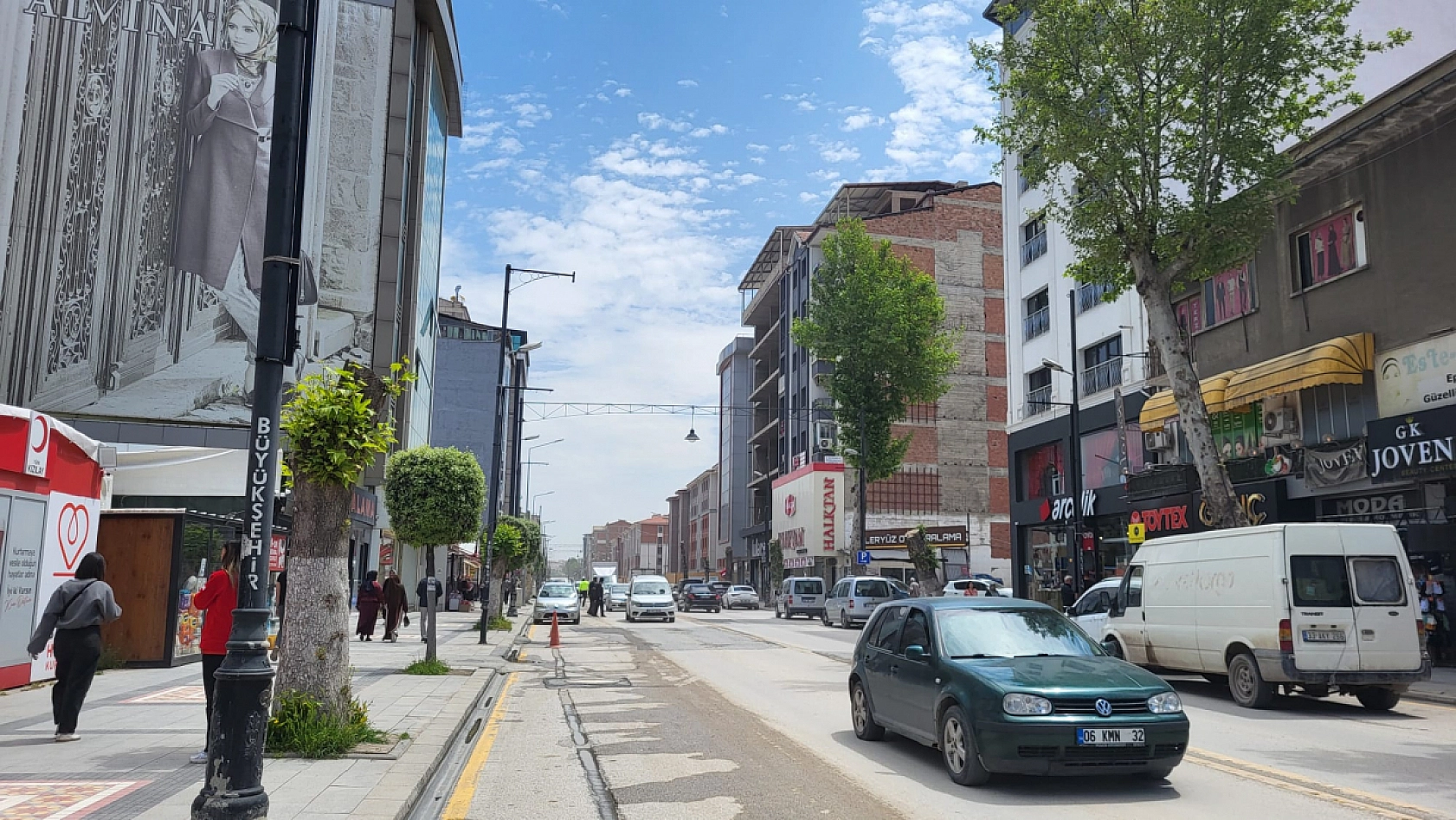 İnönü Caddesi'nde Genişletme Çalışmaları Neden Durdu?