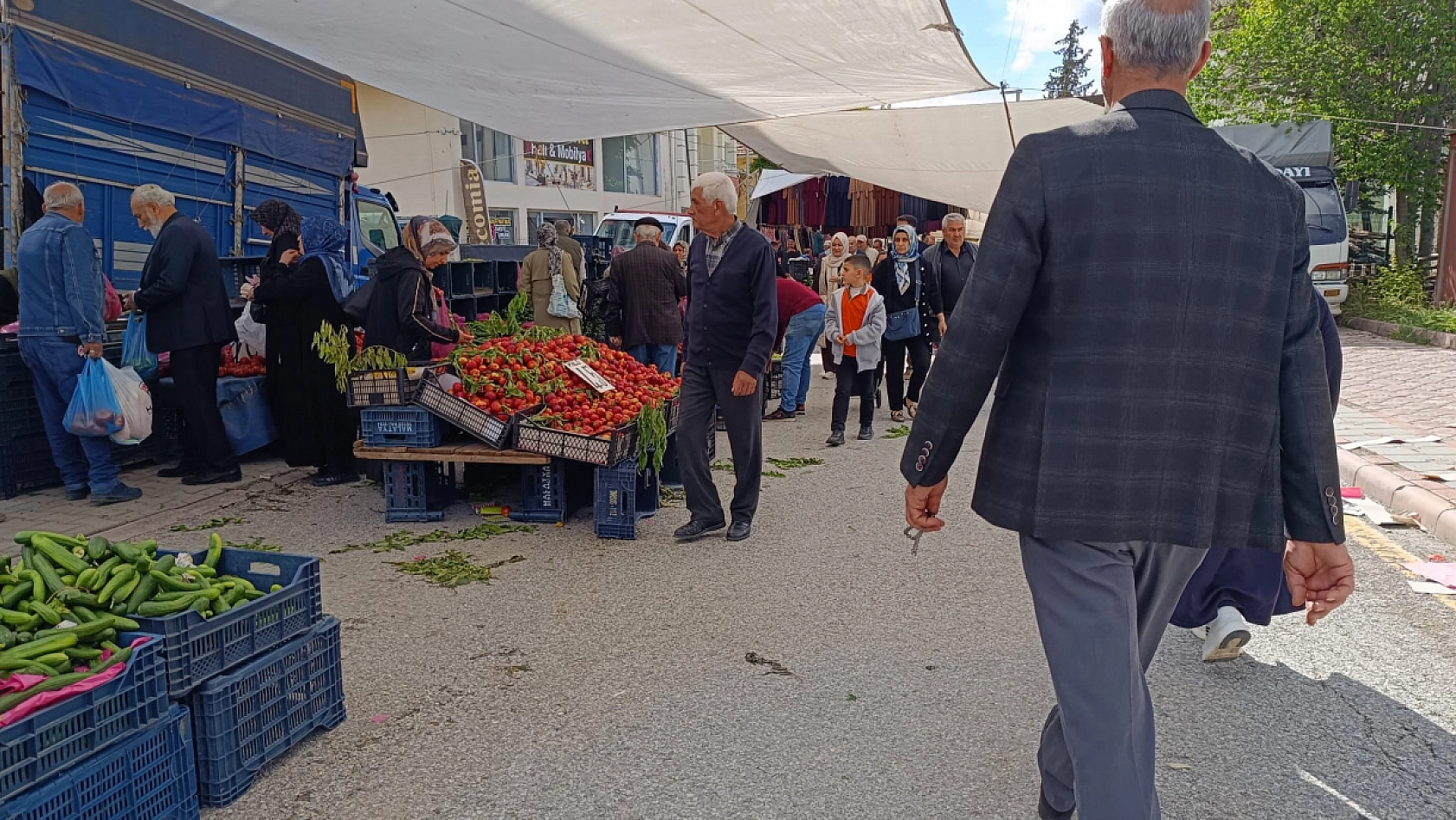 Malatya'da bayram pazarı 'Gezmelik' oldu