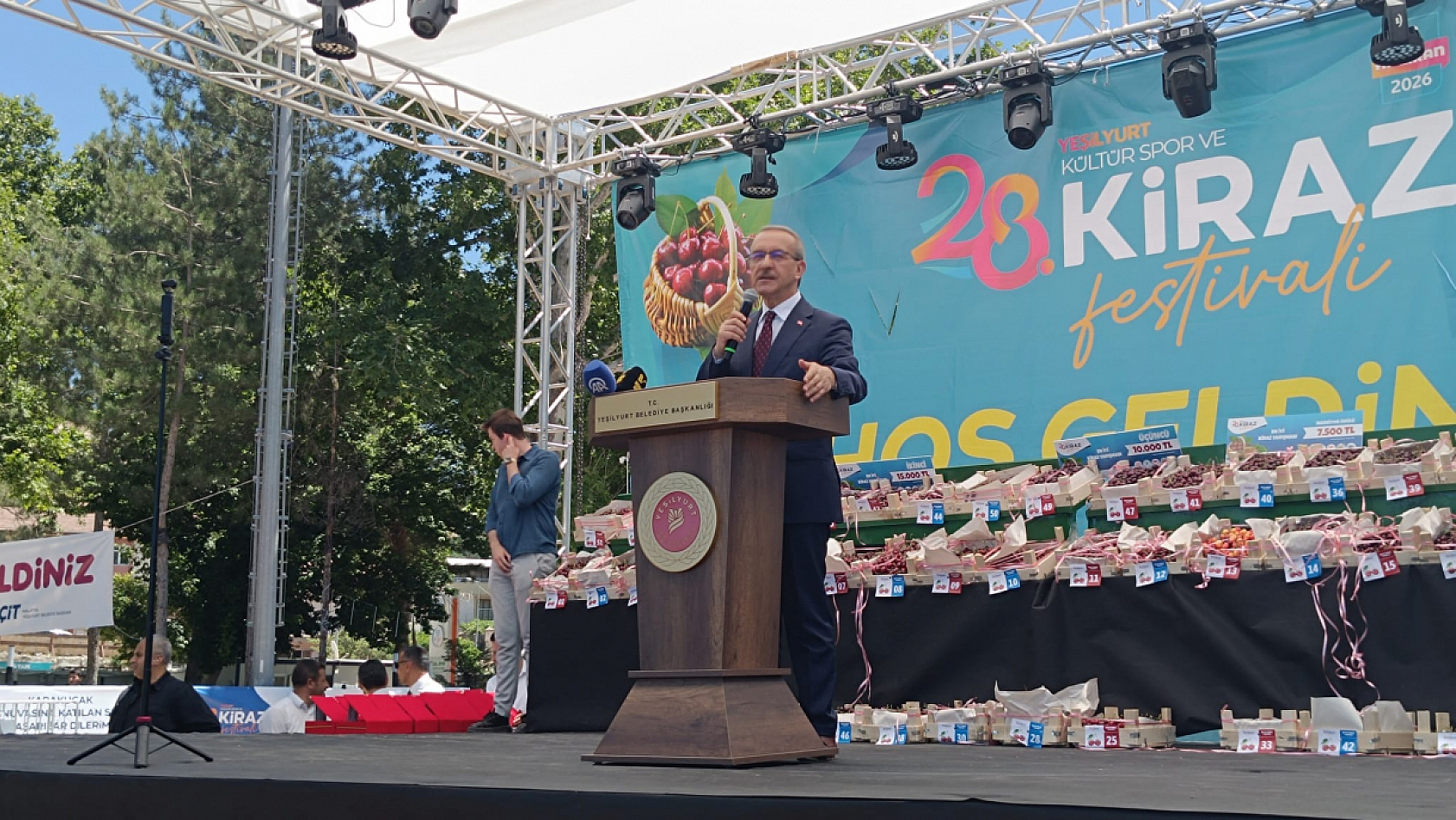 28'inci Yeşilyurt Kiraz Festivali 3 Yıl Aranın Ardından Coşkuyla Başladı
