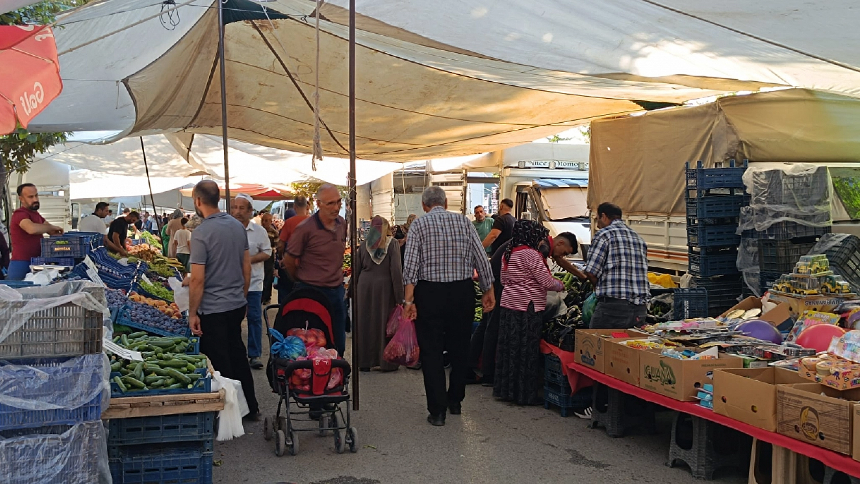 Malatya'da salça ve kurutmalık telaşı: Vatandaşın tercihi yine semt pazarları oldu