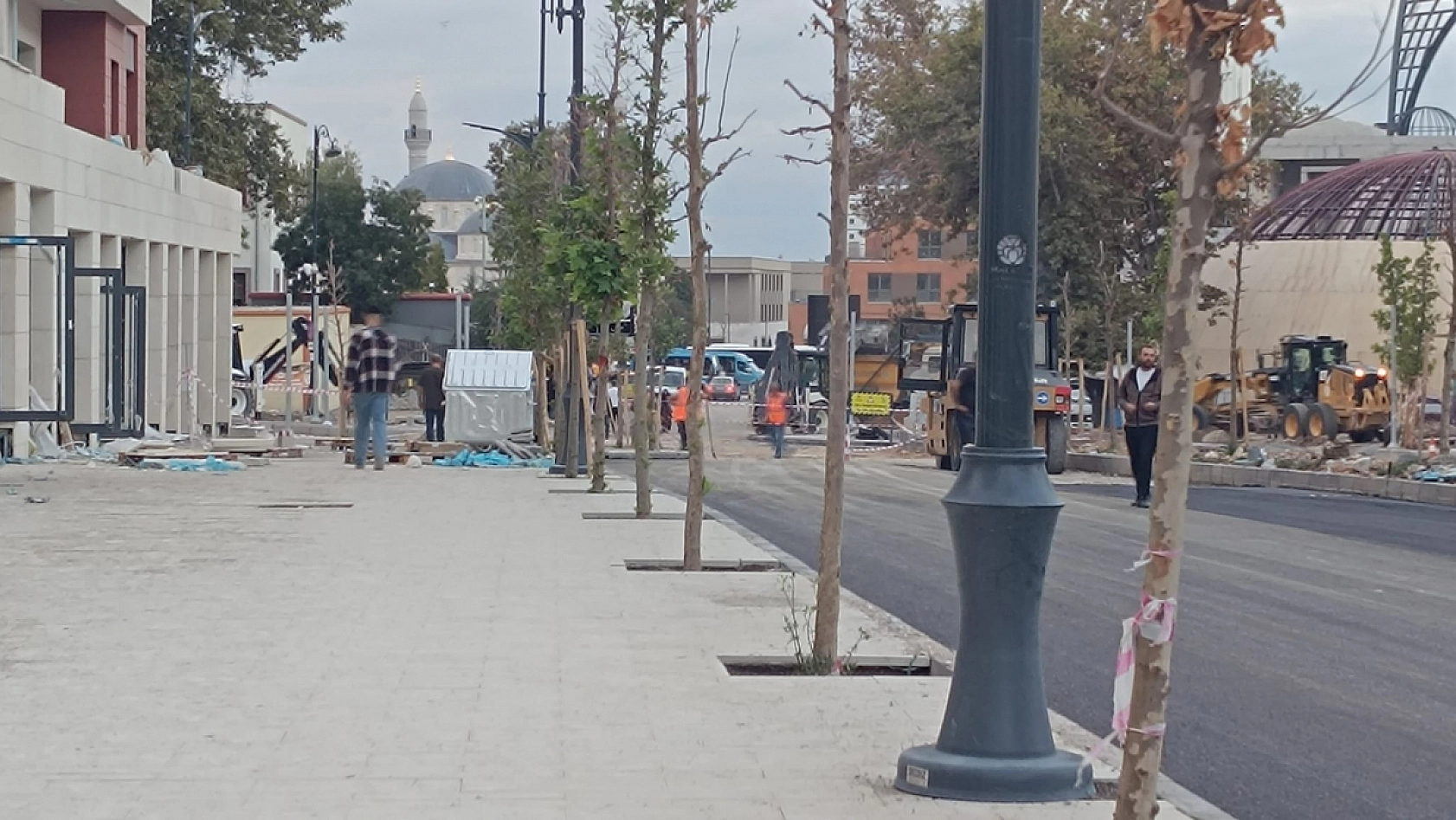 Fuzuli Caddesi'nde çalışmalar bitmedi
