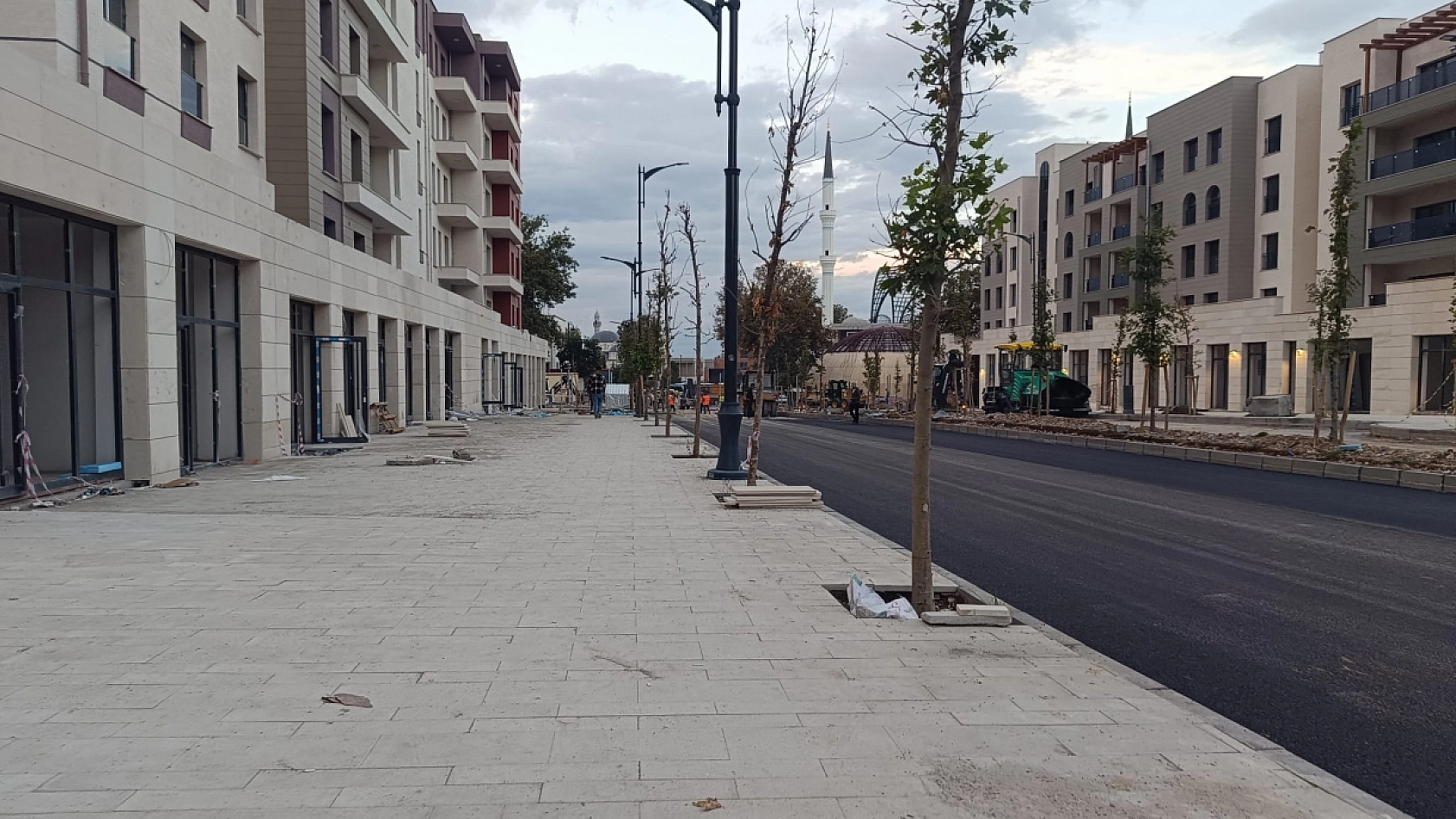 Fuzuli Caddesi'nde çalışmalar bitmedi