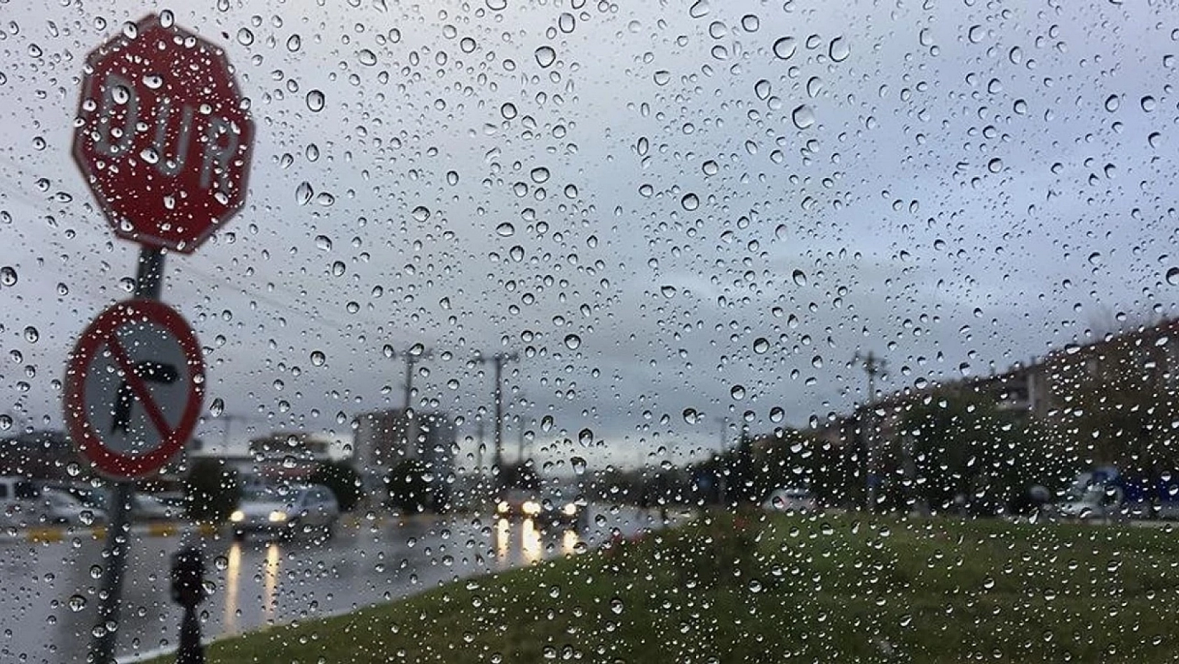 Malatya'da hava sıcaklığı 30 derece ama meteoroloji yağmur yağacak diyor!