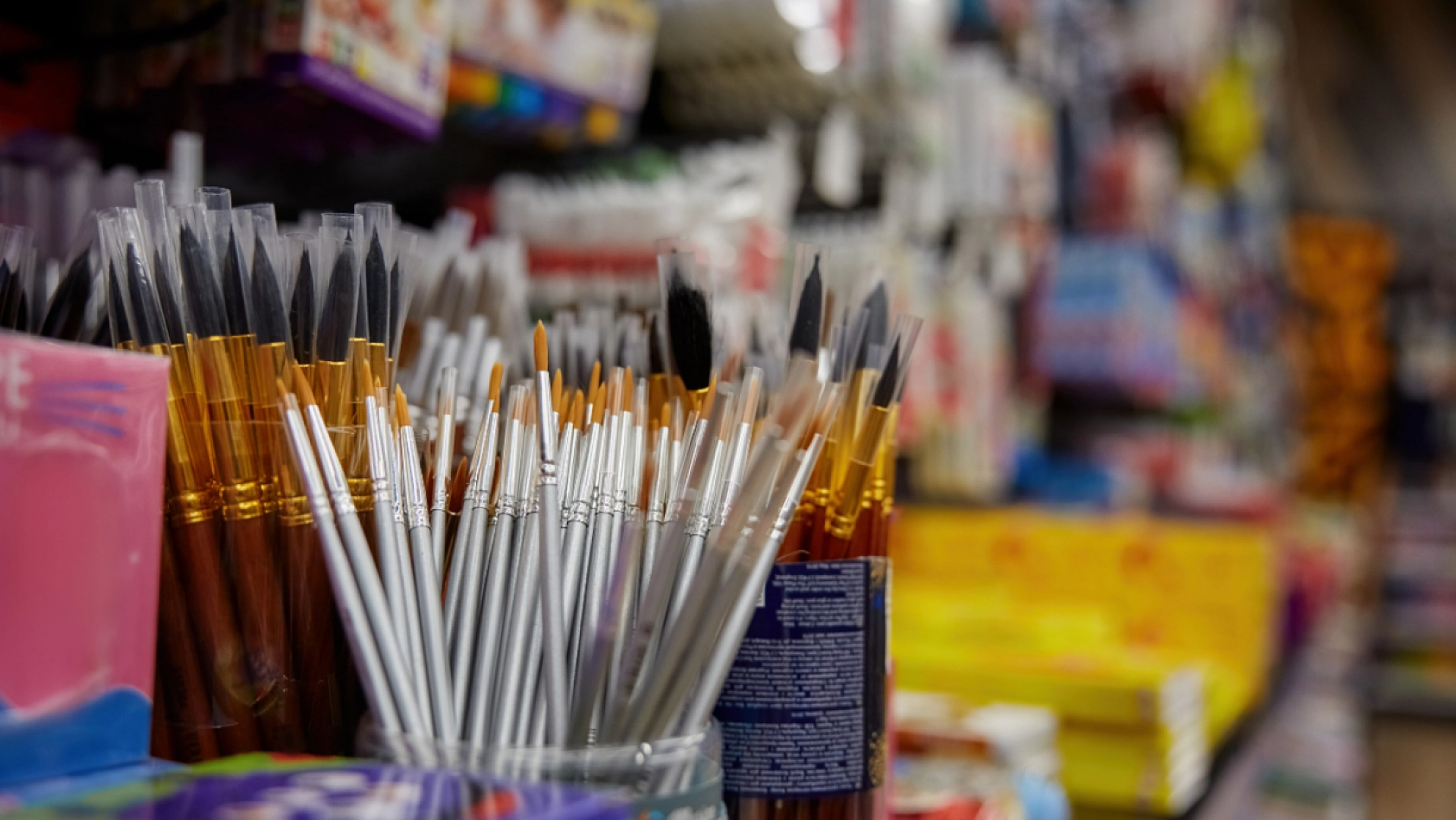 Alışveriş telaşı başladı: bir okul çantası kaç liraya doluyor?