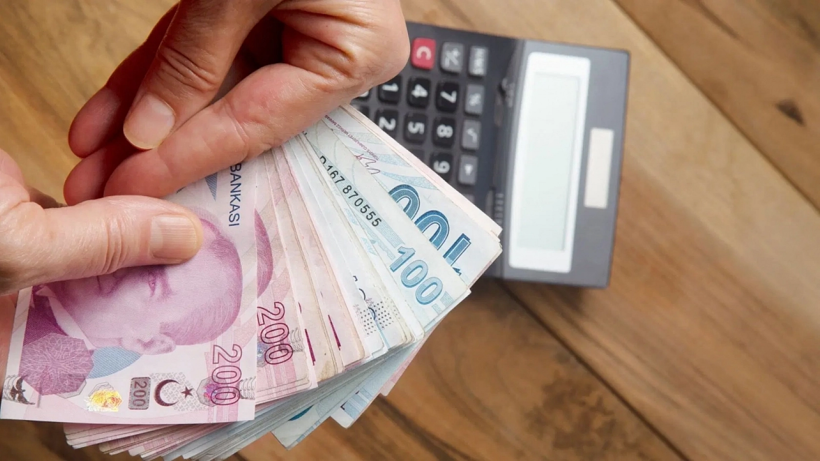 Zam maratonuna sayılı günler kaldı! Vatandaşa soruldu: Asgari ücret ne kadar olmalı?