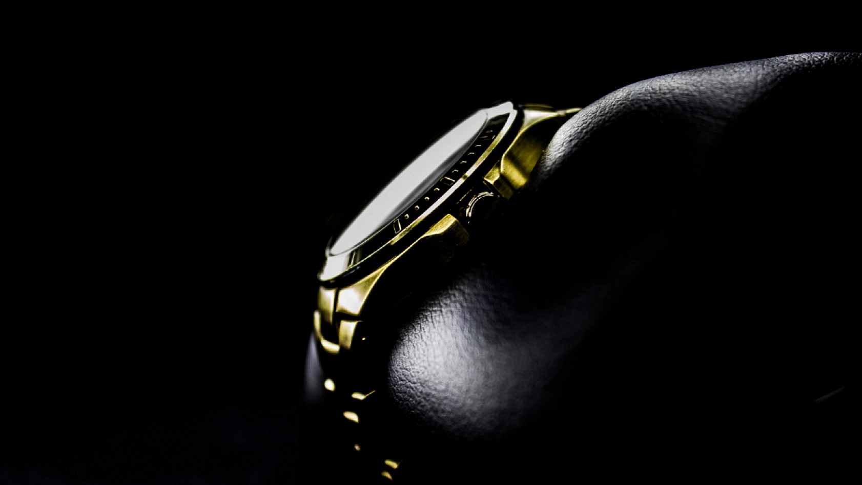 Bakanlık Kayıt Dışı Ticareti Ortaya Çıkardı...! Ünlü Markaların İsmini Tek Tek Açıkladı. Rolex, Omega, Patek Philippe...