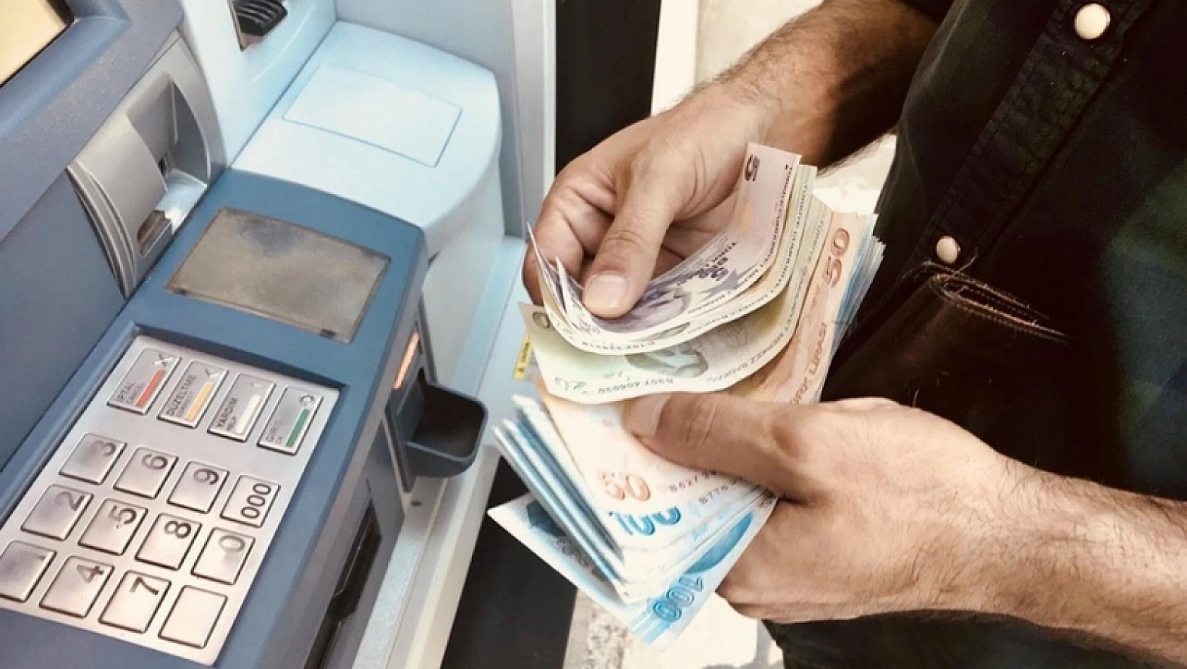 ATM'lerde Para Çekme Limiti Güncellendi: Artık O Miktarda Para Çekilebilecek!