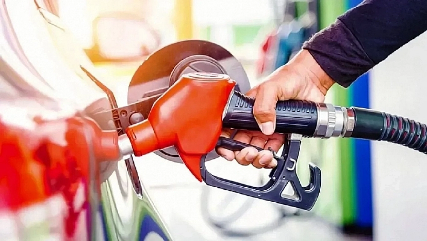 Cüzdanları Zorlayan Artış: Benzinin Ardından Motorine de Zam!
