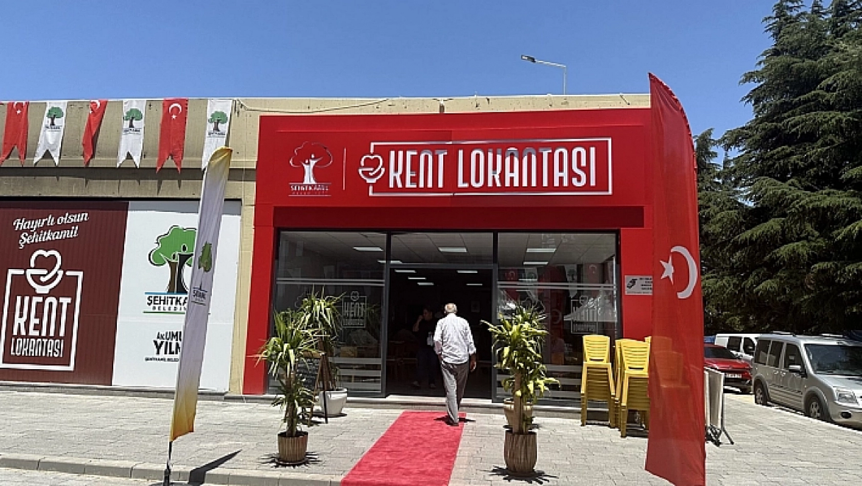 Komşuda Açıldı! 4 Çeşit Yemek 50 Lira! Darısı Malatya'ya...