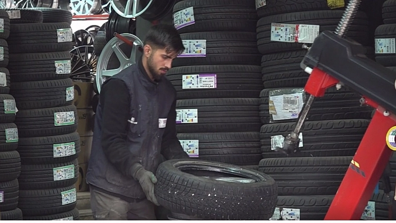 Esnaf Yüksek Faturalarla Boğuşuyor: Palandöken'den Bakana 'Özel Tarife Şart' Çağrısı