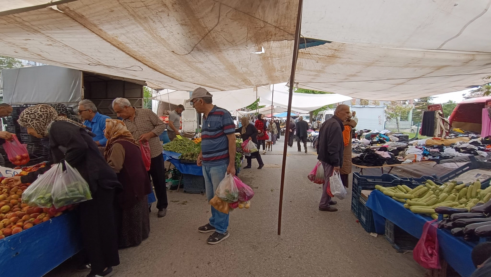 Malatya'da yaz öncesi pazar tezgahları: Hangi ürün kaç lira?