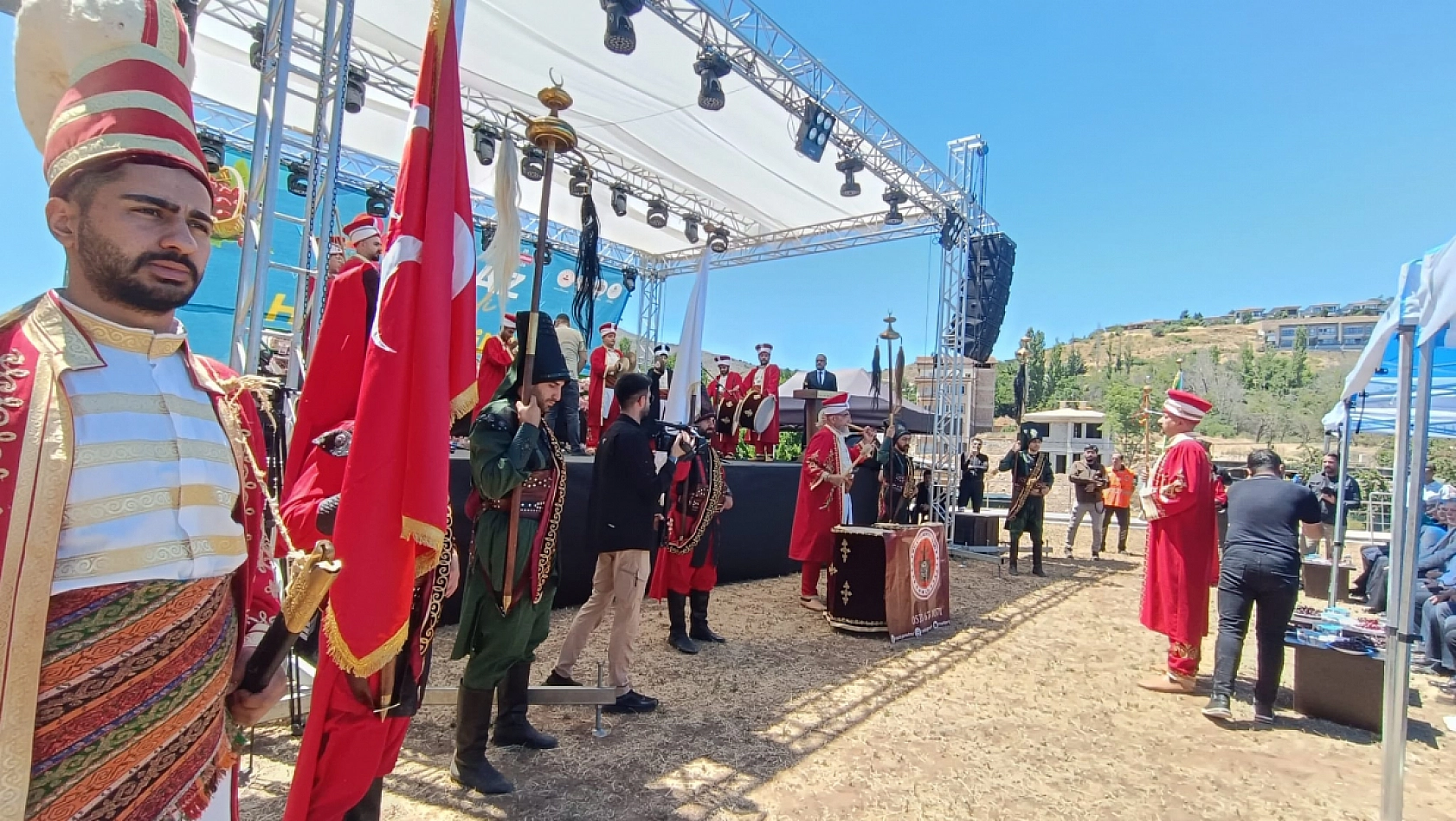 28'inci Yeşilyurt Kiraz Festivali 3 Yıl Aranın Ardından Coşkuyla Başladı