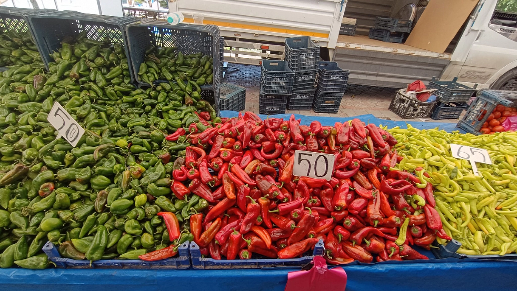 Malatya'da kayısı sezonu pazarı vurdu| Esnaf müşteri bulamıyor